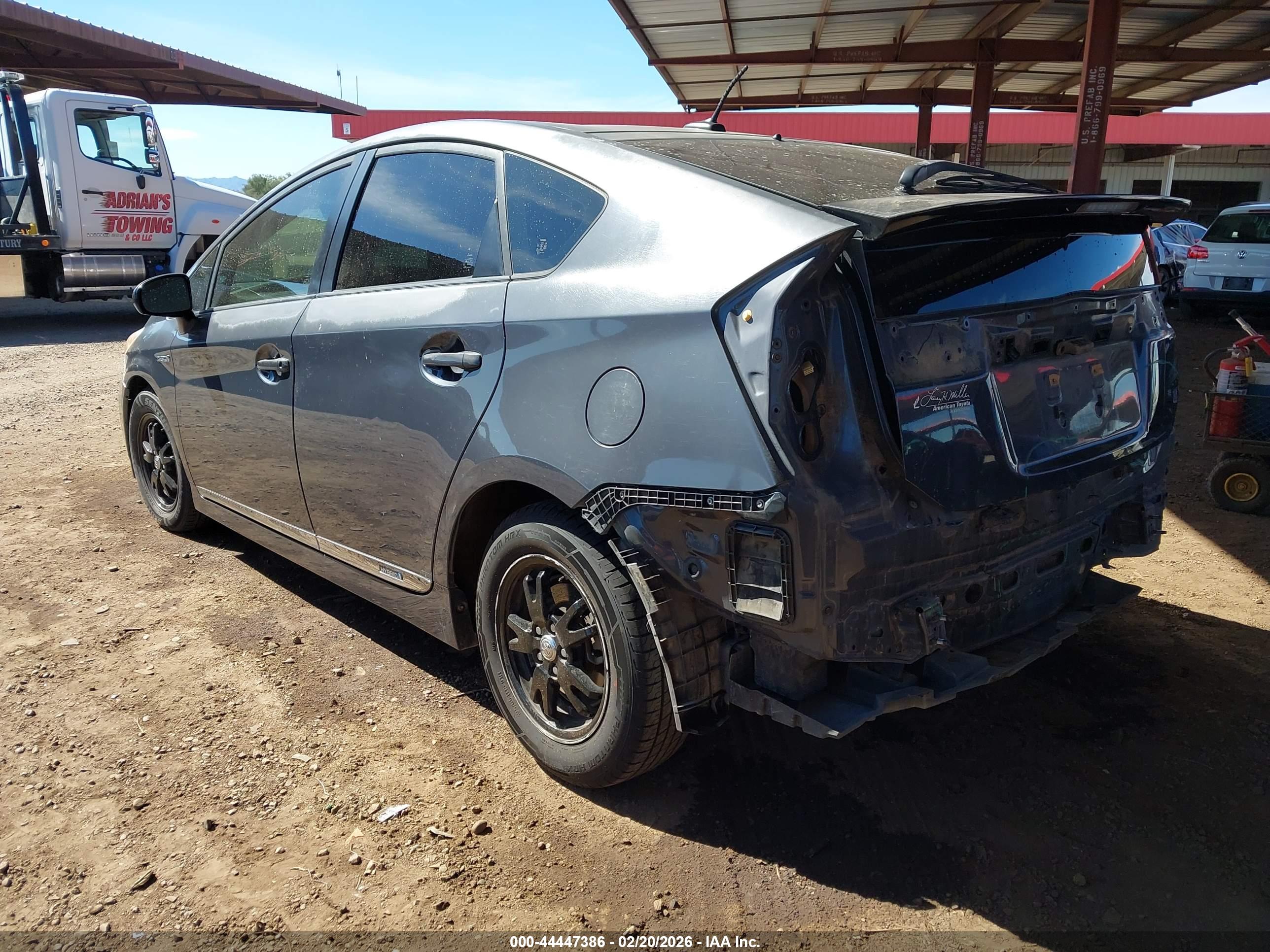 TOYOTA PRIUS image 3