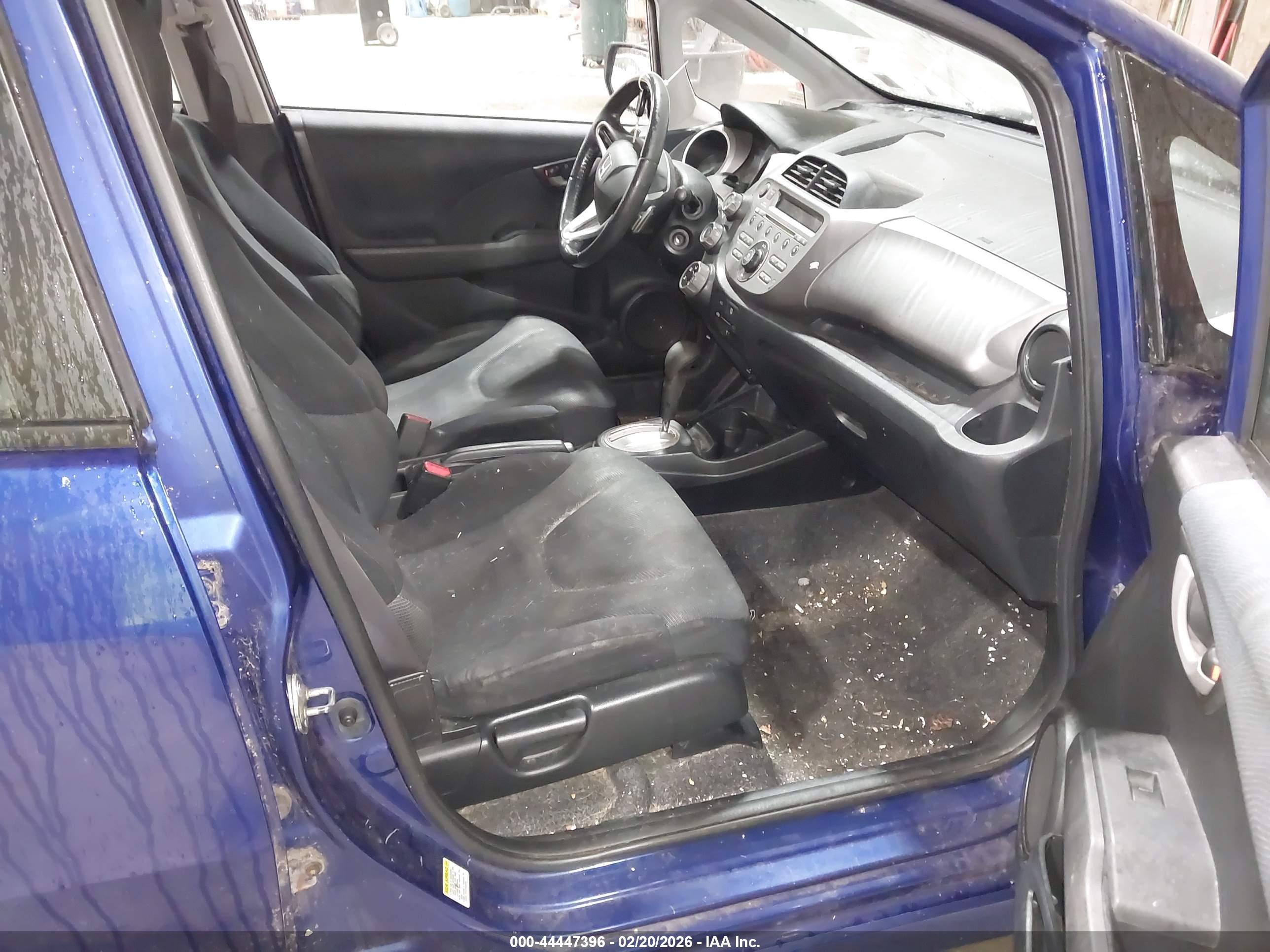 HONDA FIT image 5