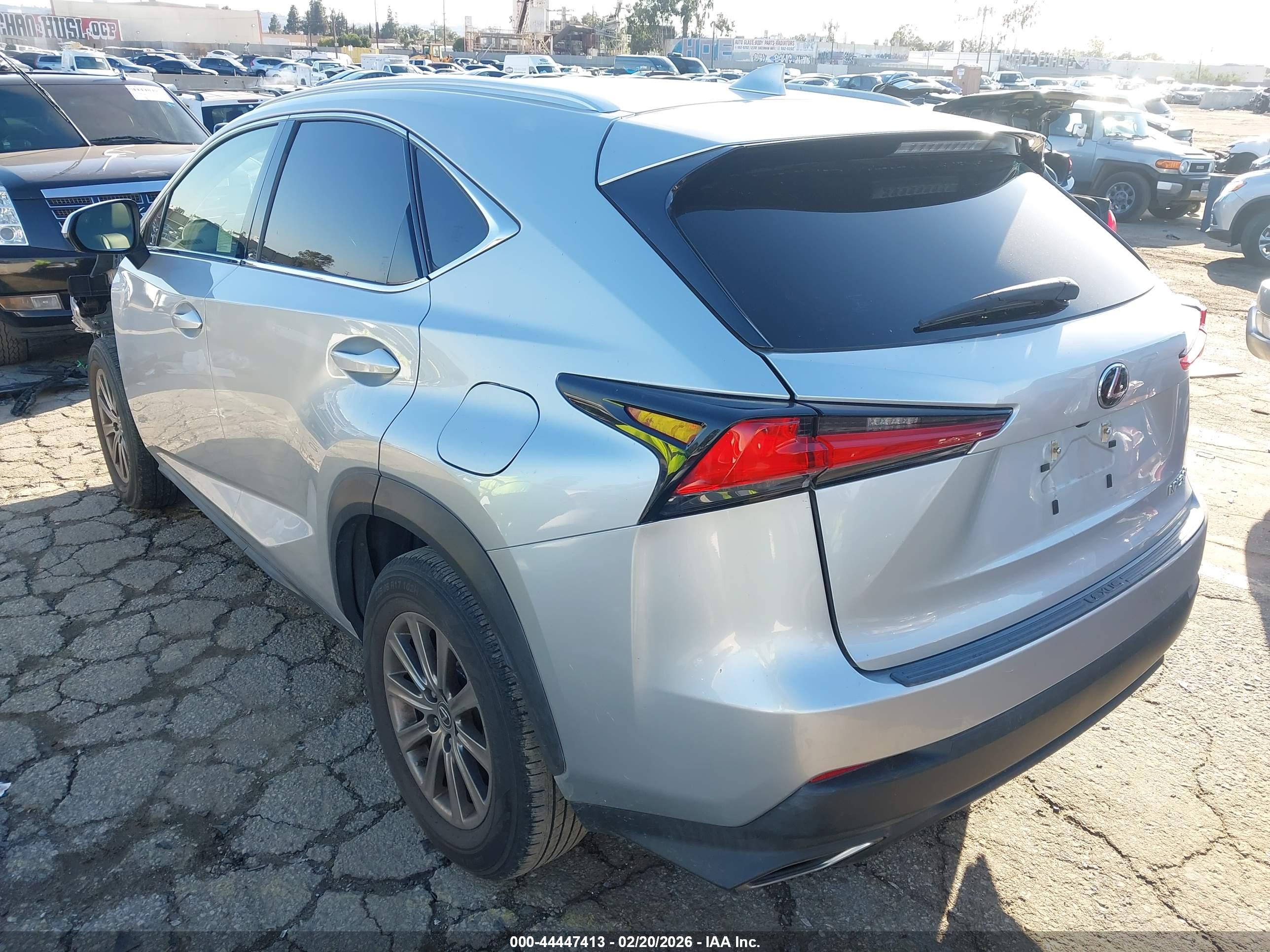 LEXUS NX image 3