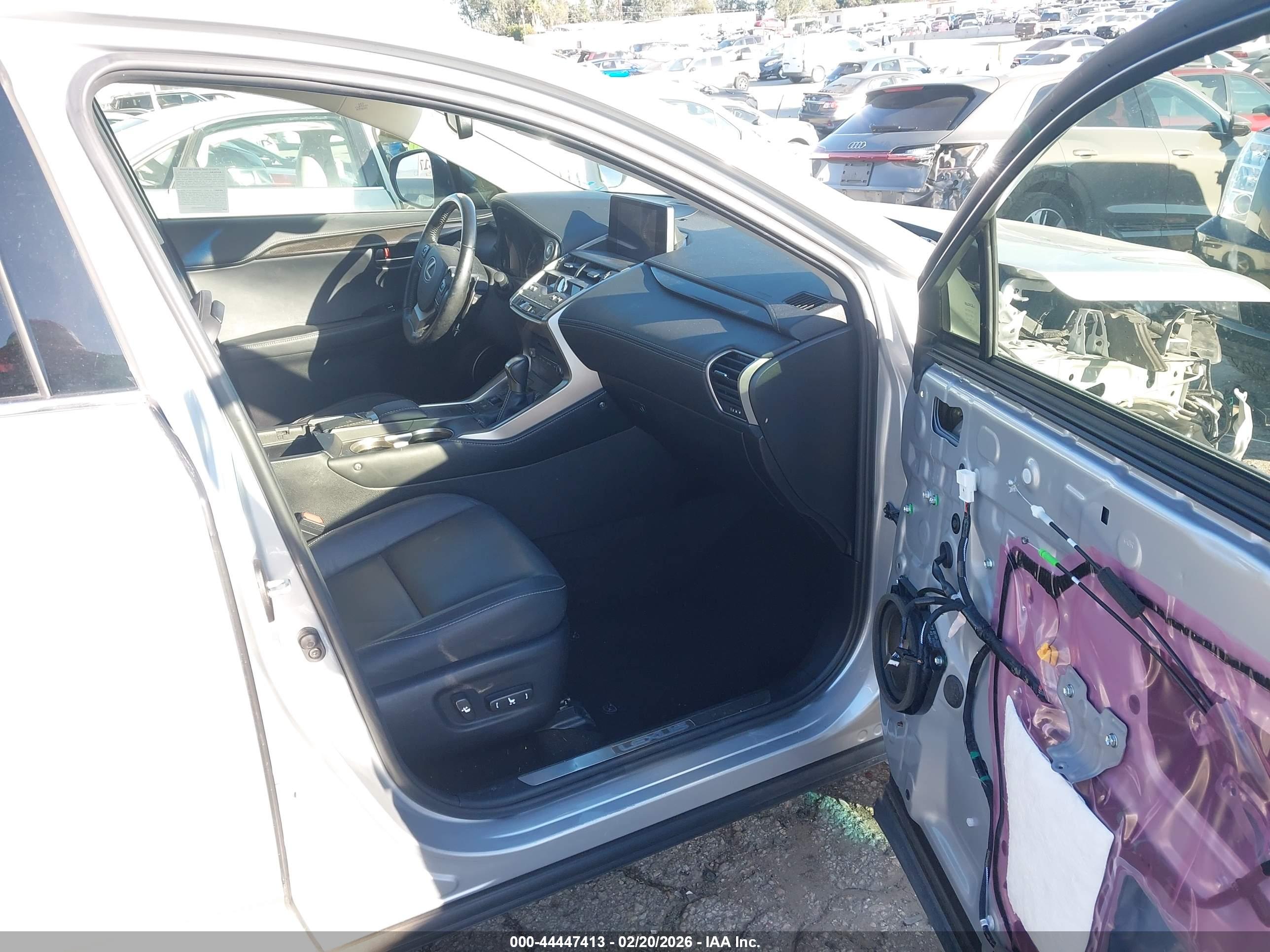 LEXUS NX image 5
