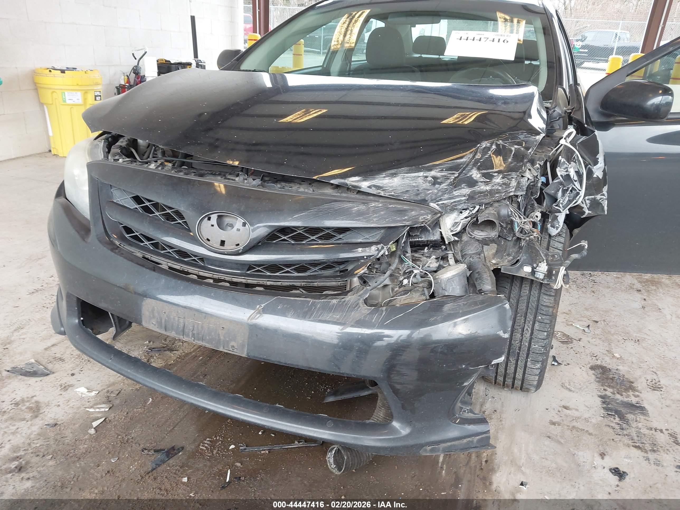 TOYOTA COROLLA image 6