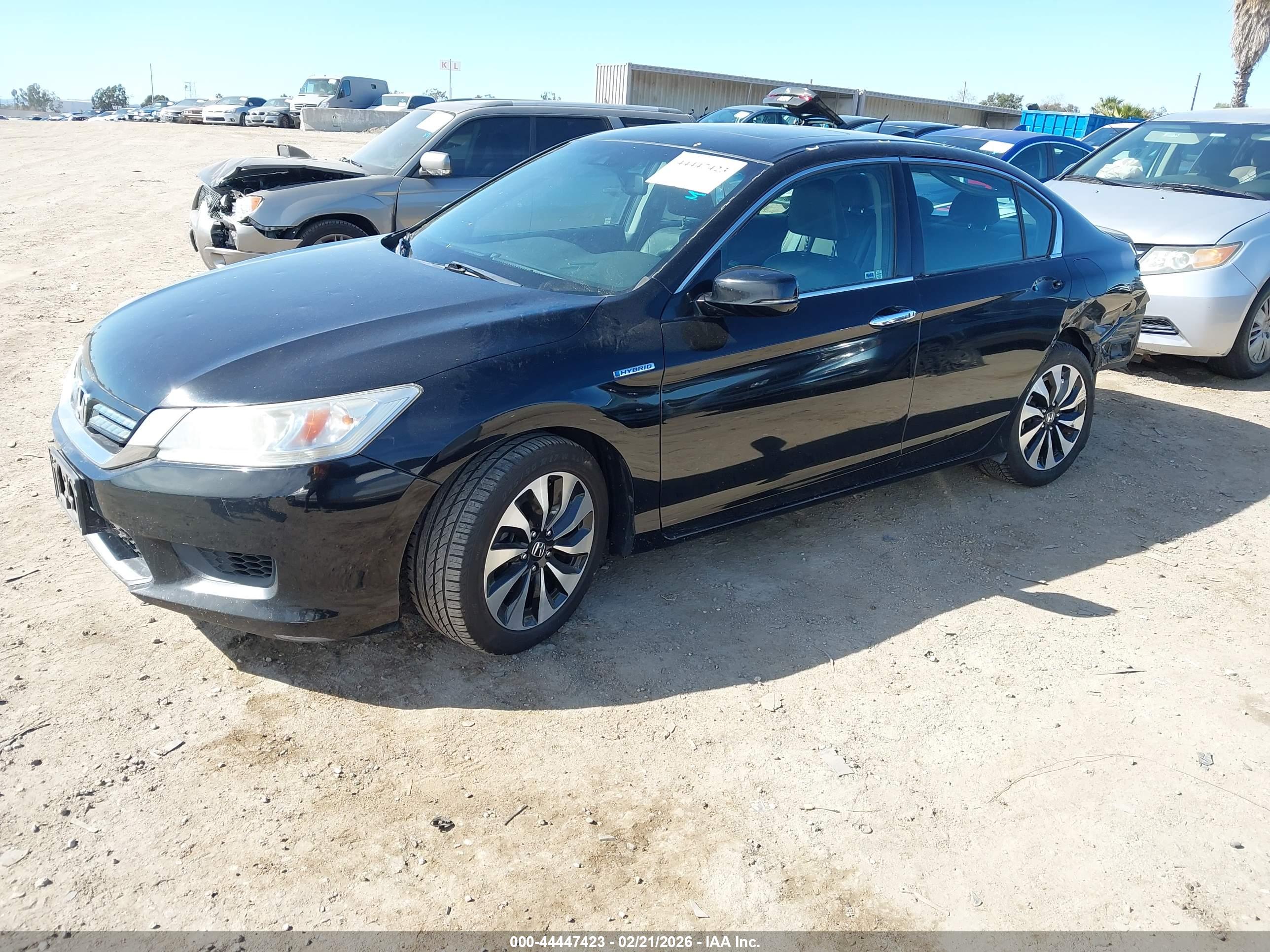 HONDA ACCORD image 2