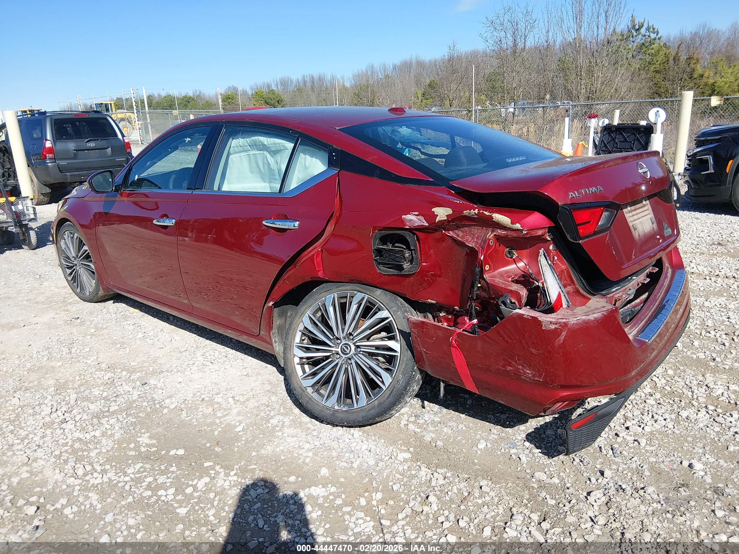 NISSAN ALTIMA image 6