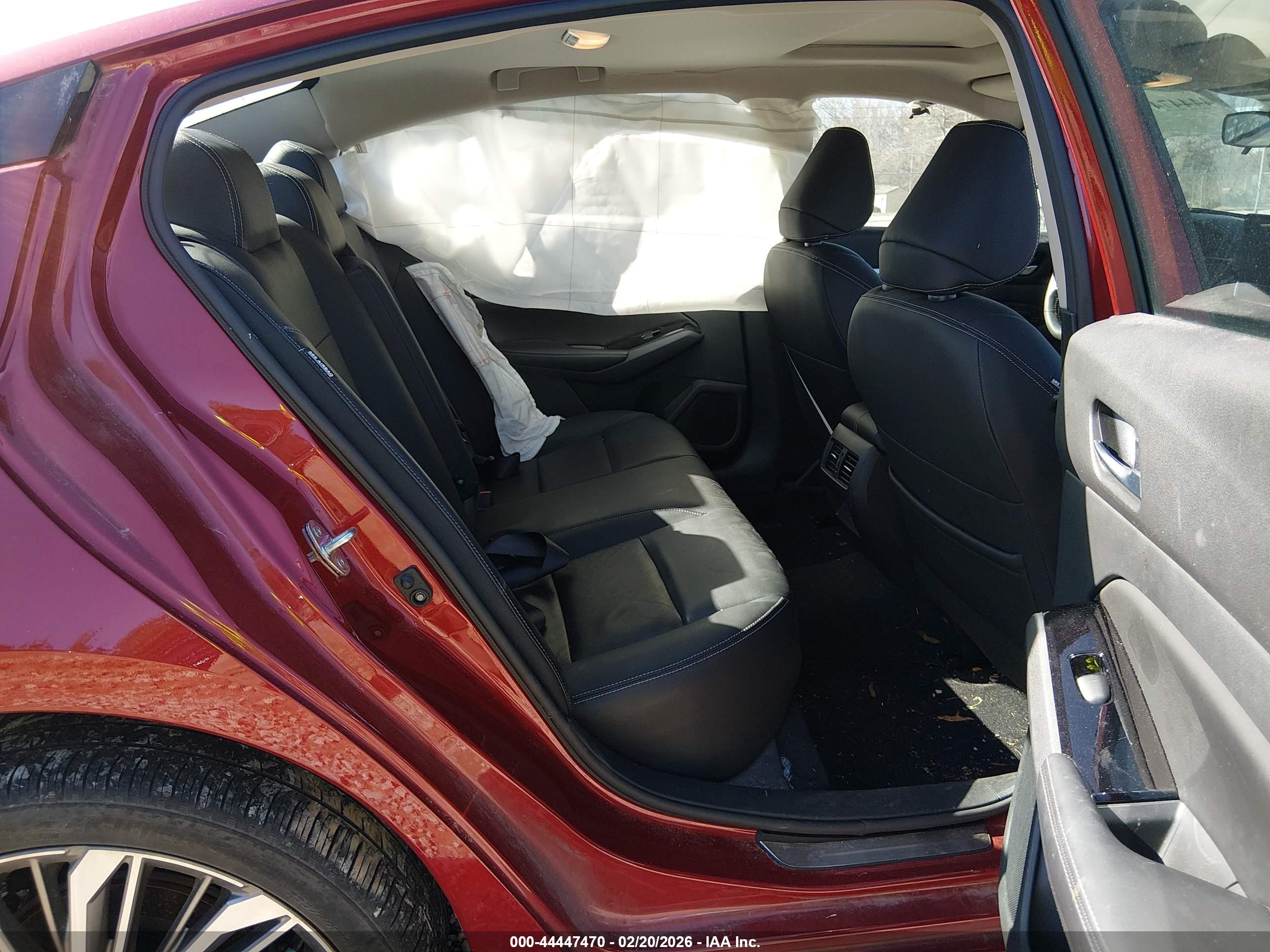 NISSAN ALTIMA image 8