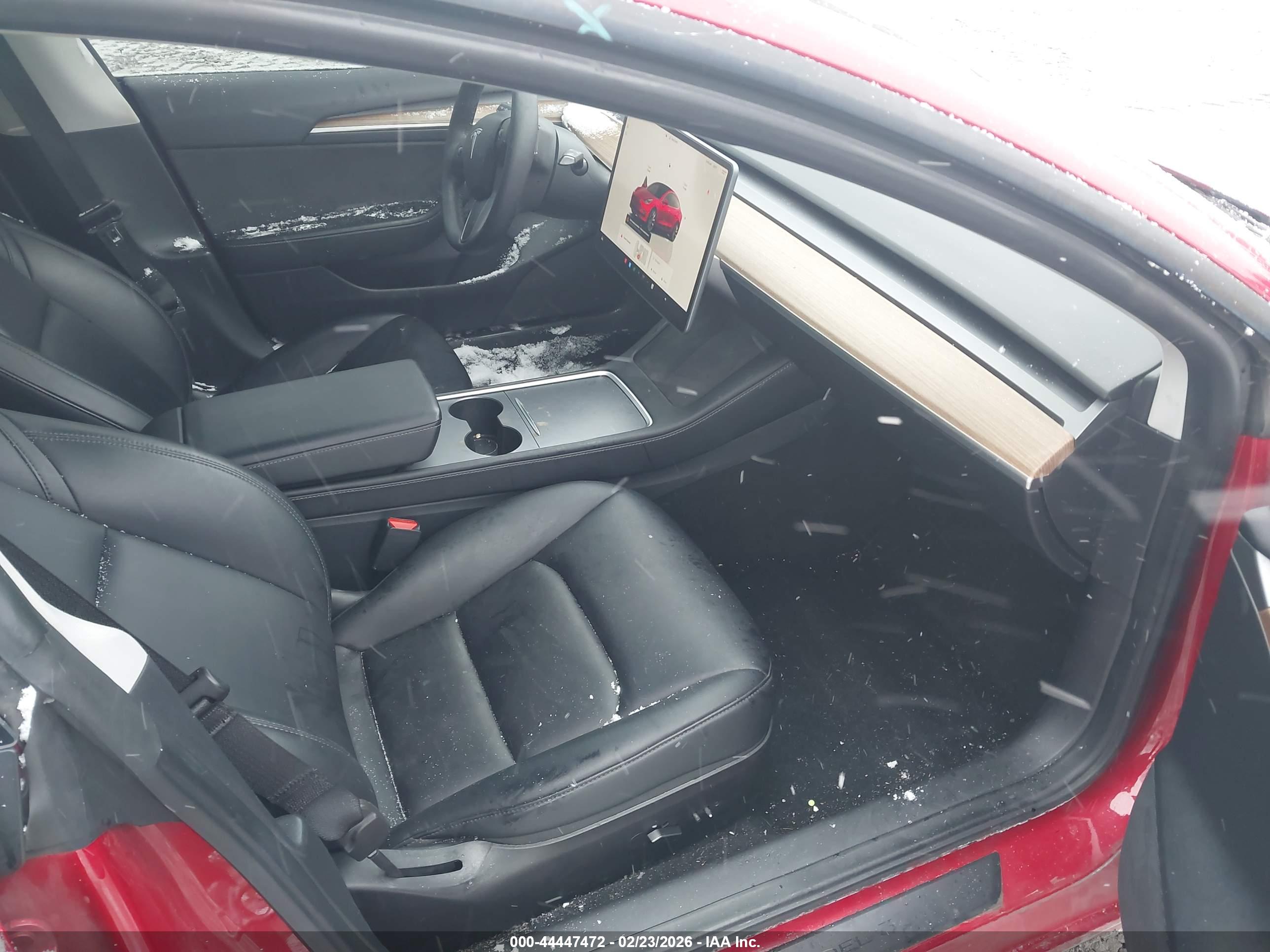 TESLA MODEL image 5