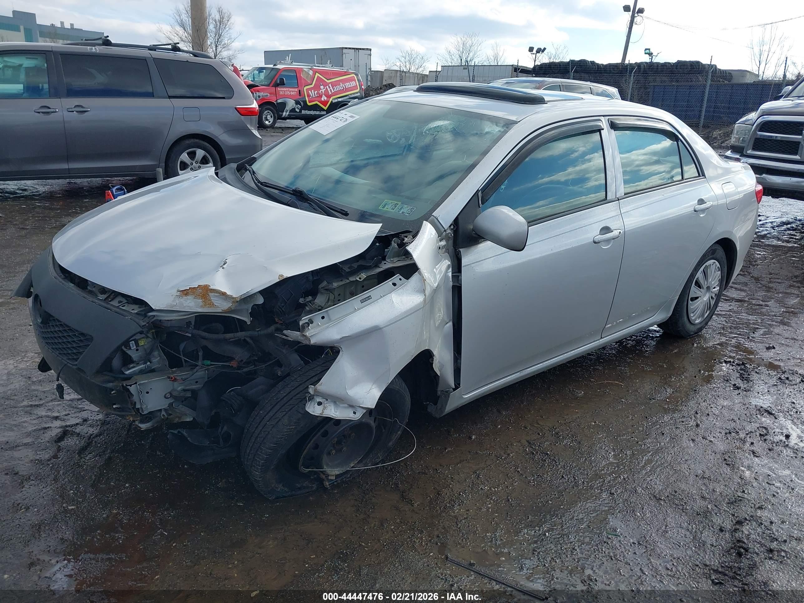 TOYOTA COROLLA image 2