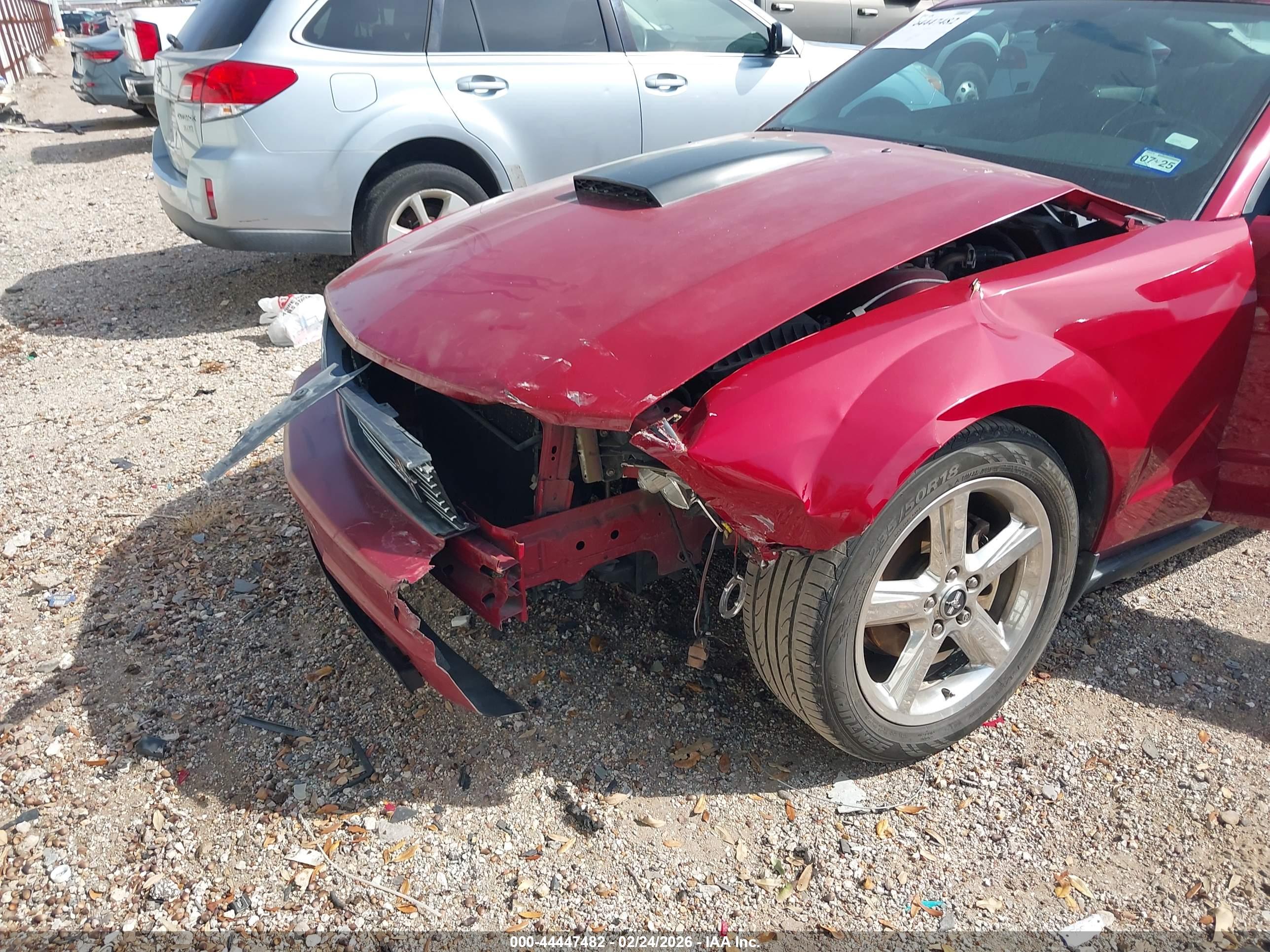 FORD MUSTANG image 6