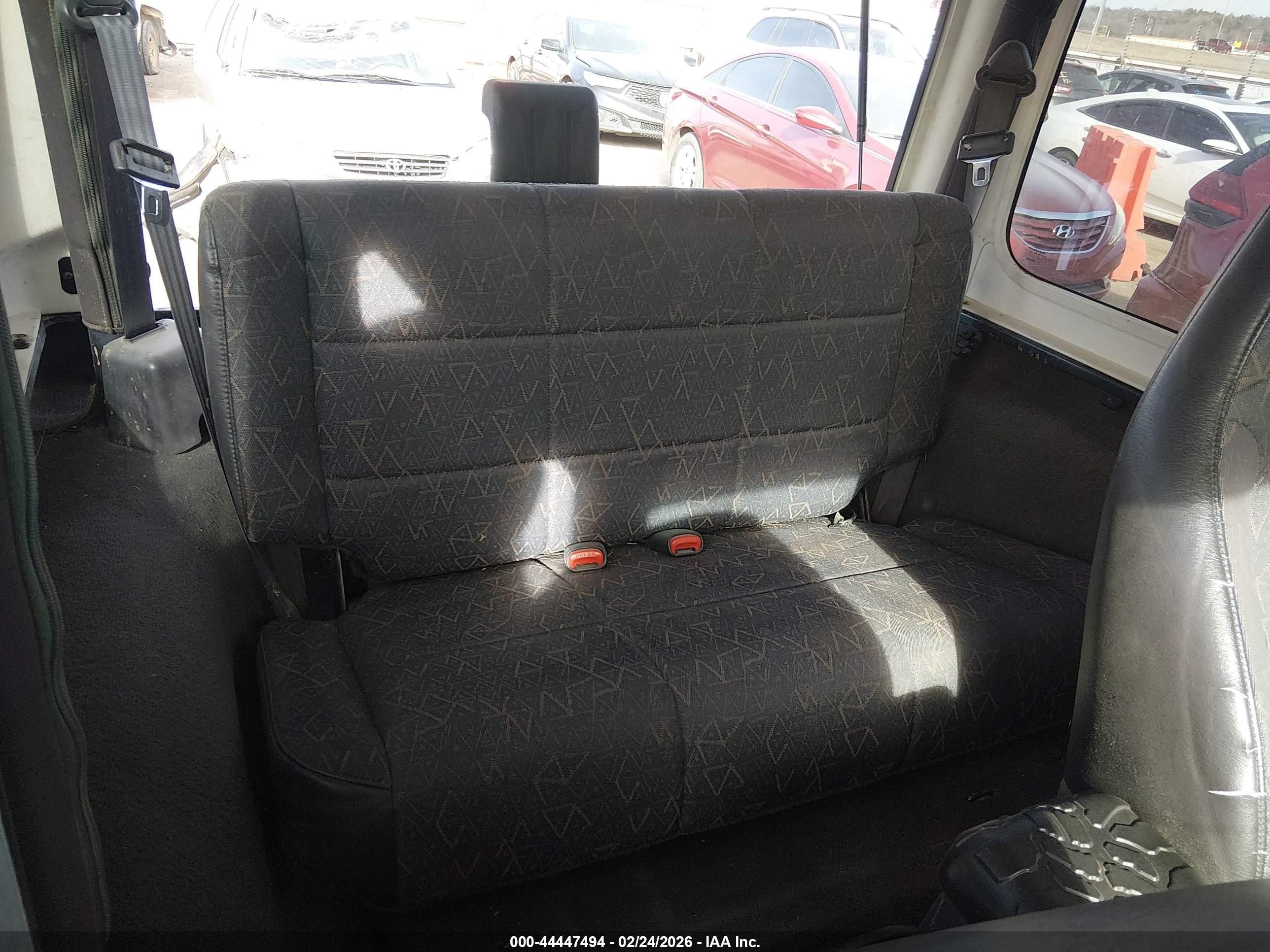 JEEP WRANGLER image 8