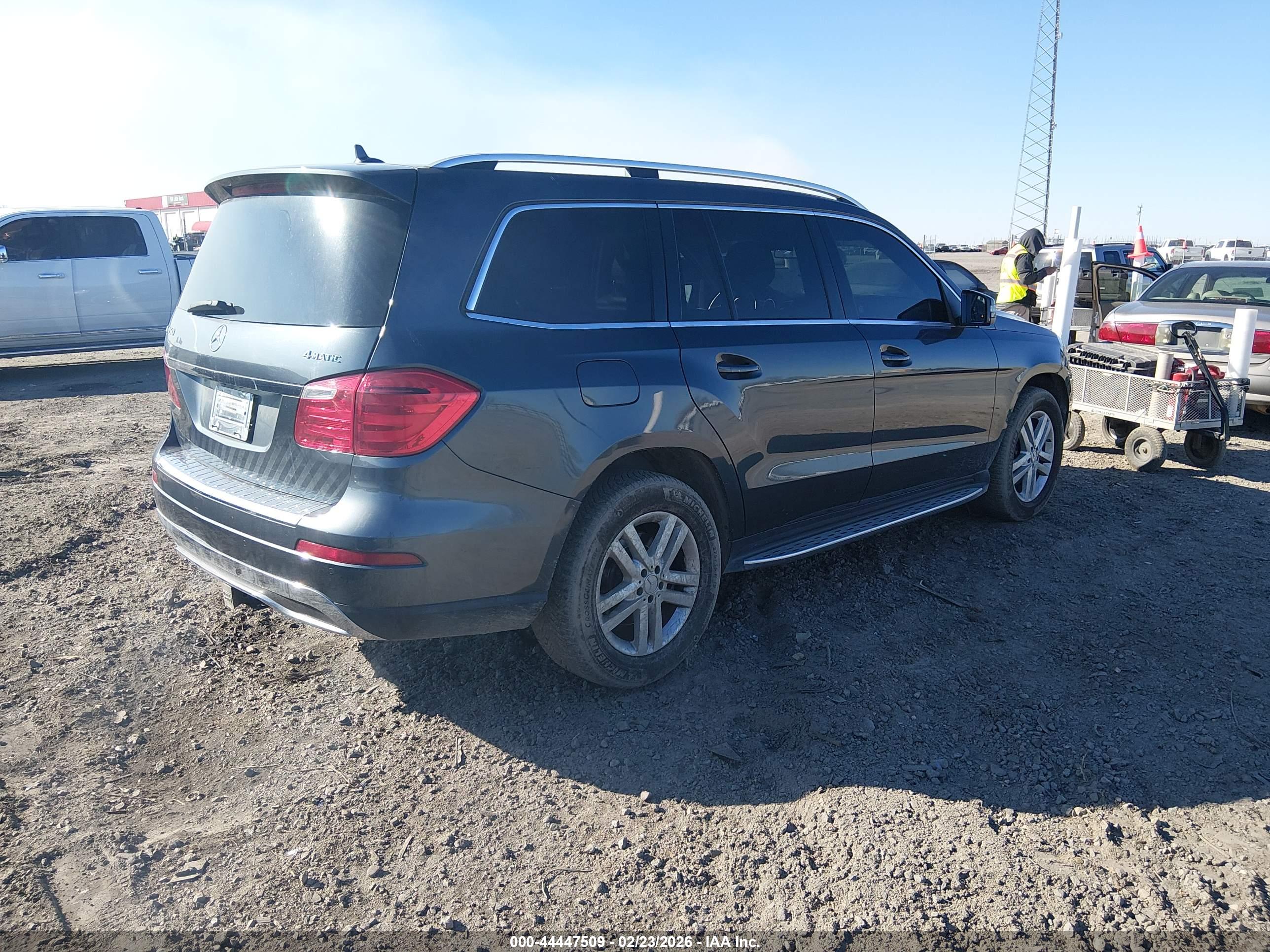 MERCEDES-BENZ GL image 4