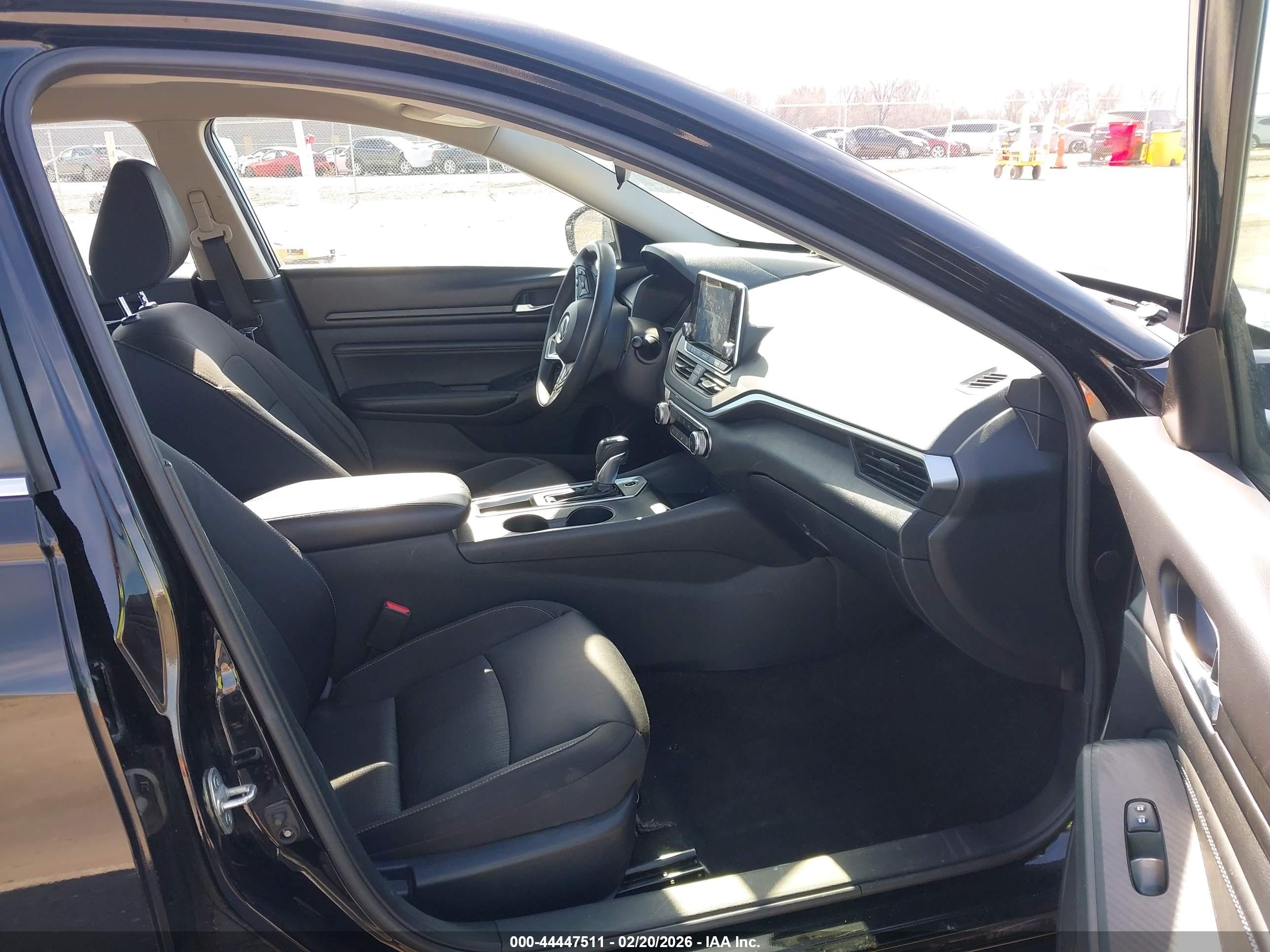NISSAN ALTIMA image 5