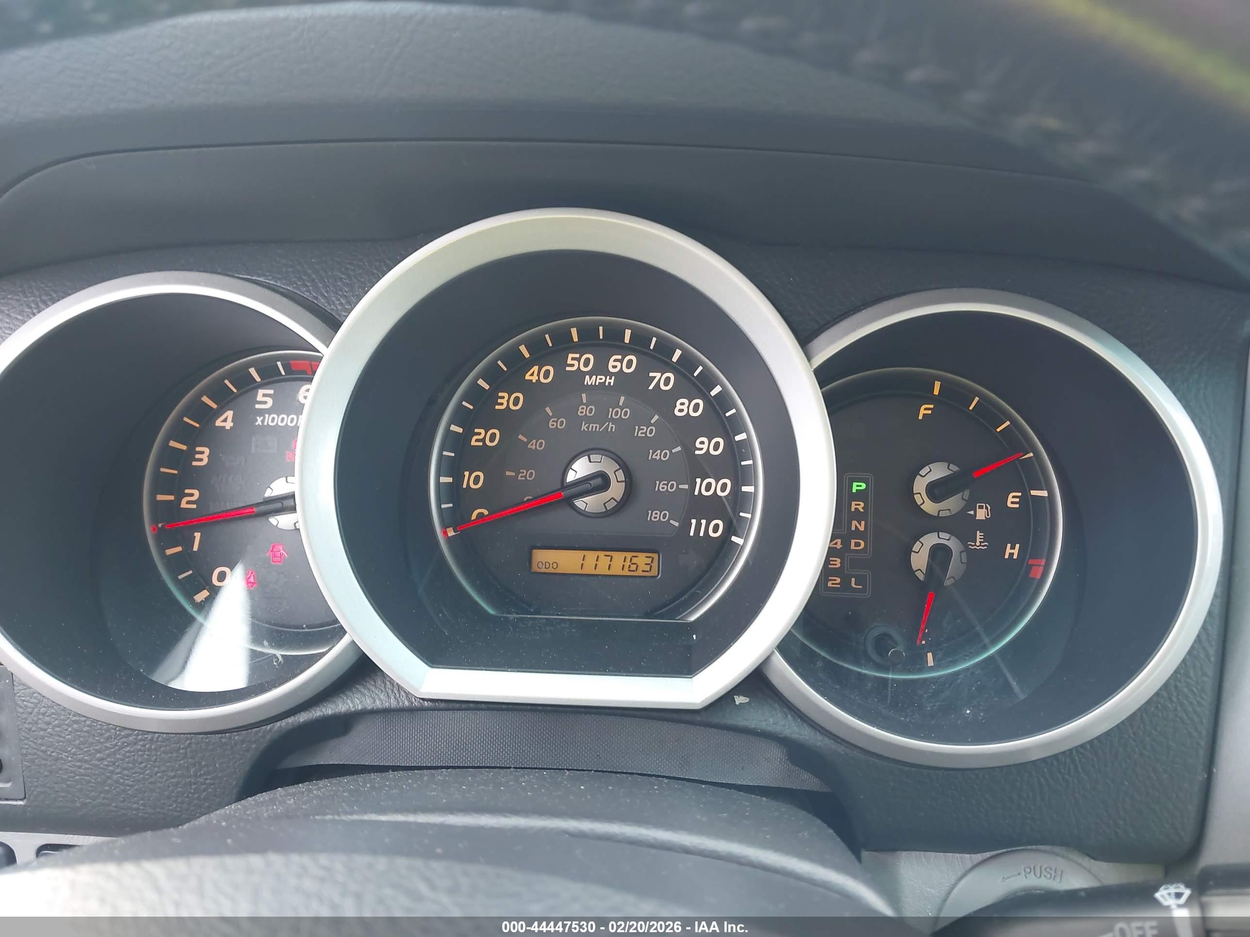 TOYOTA 4RUNNER image 7