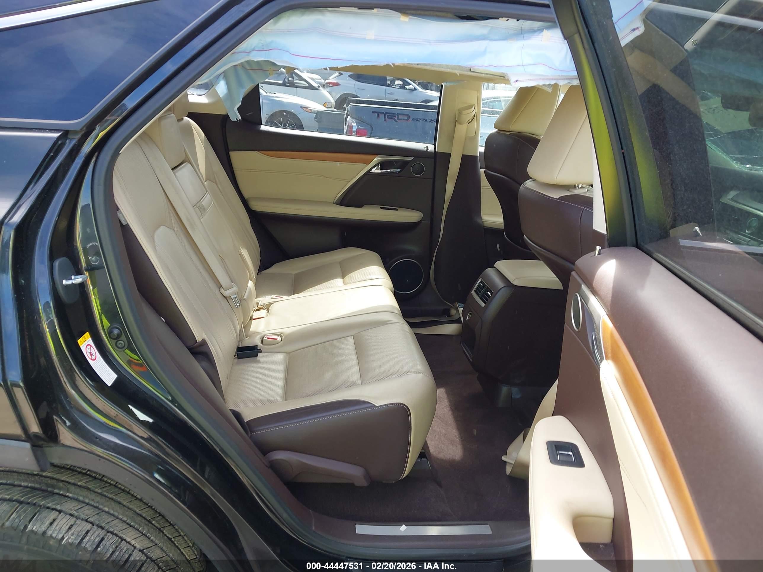 LEXUS RX image 8