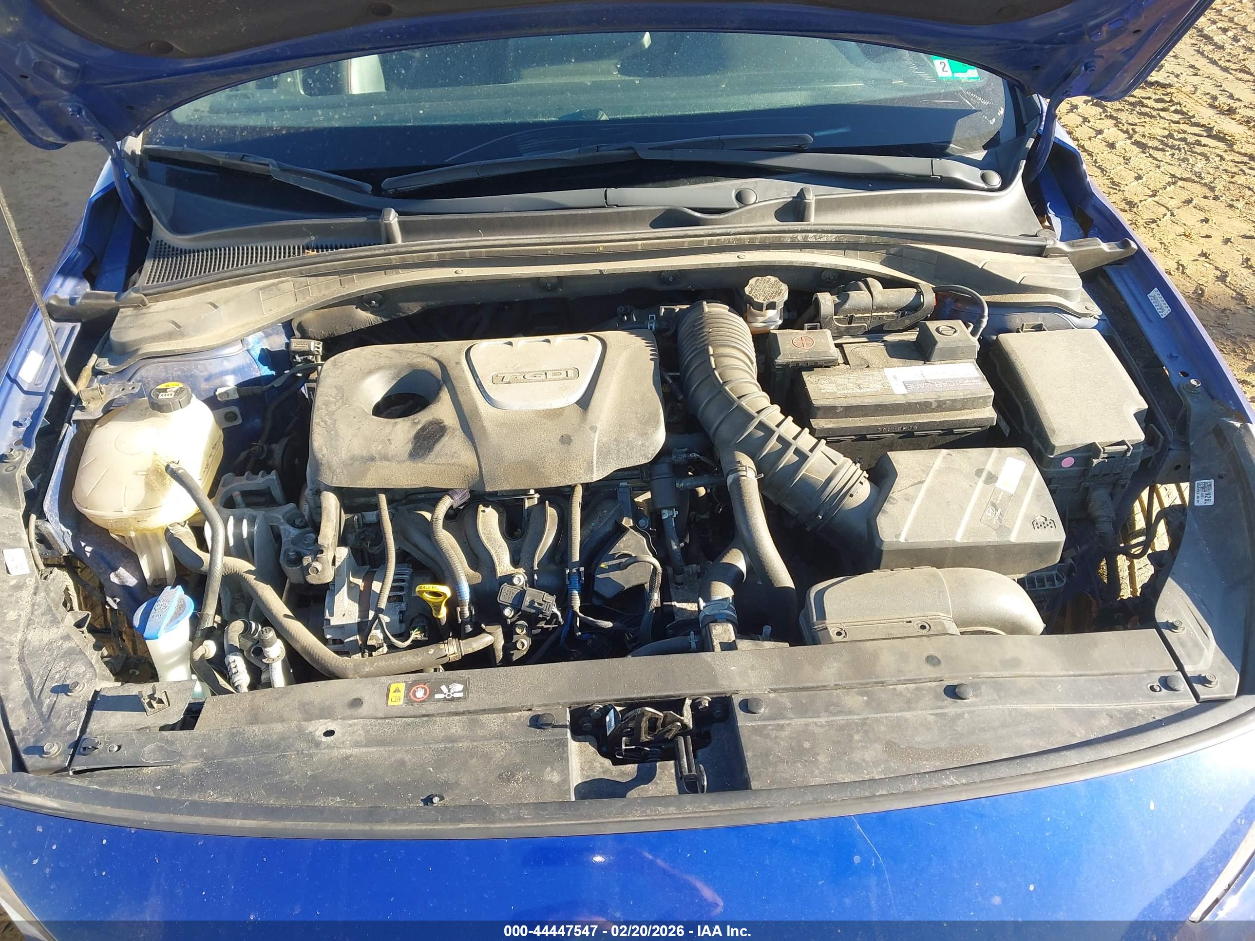 HYUNDAI ELANTRA image 10
