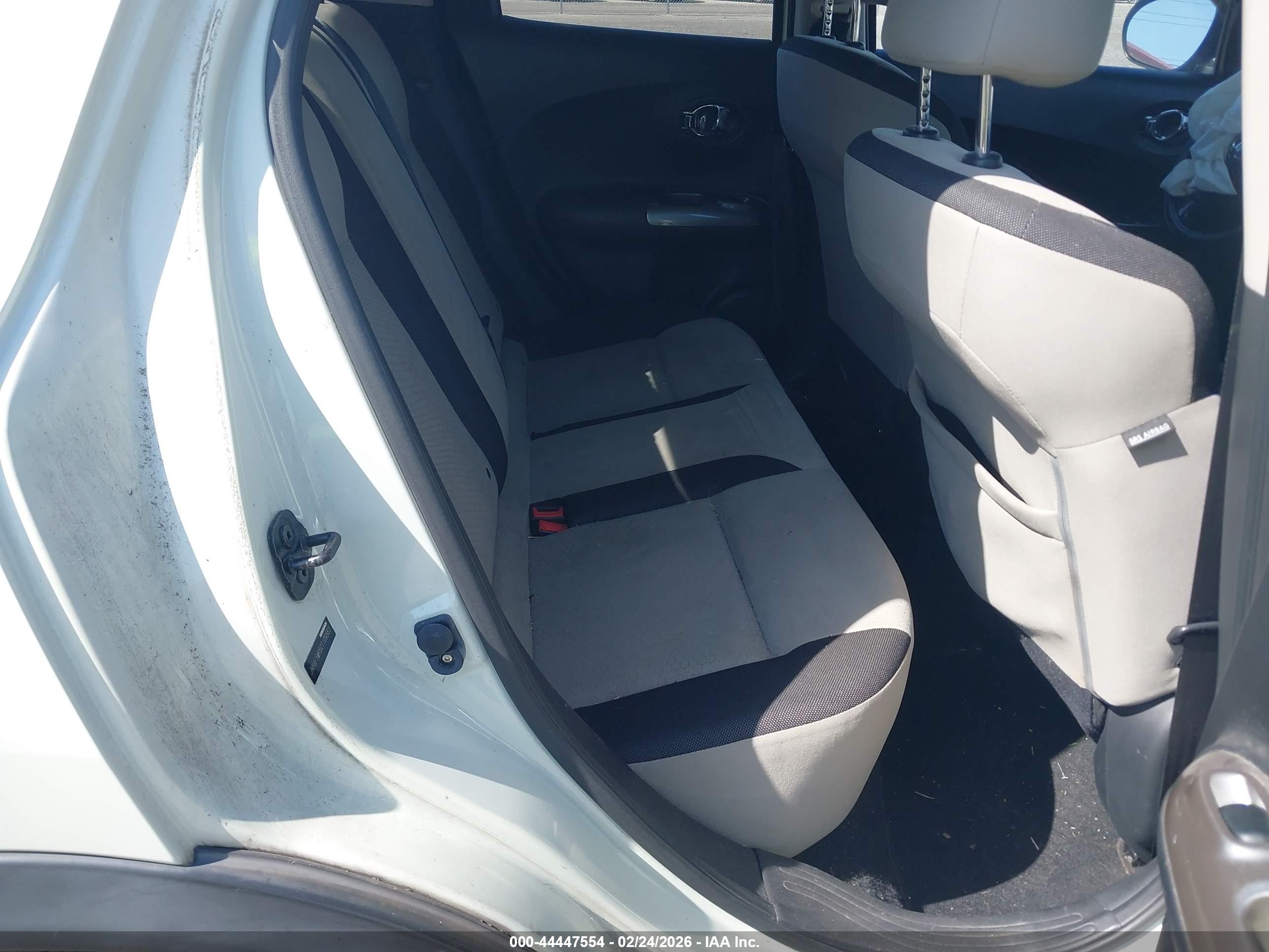 NISSAN JUKE image 8
