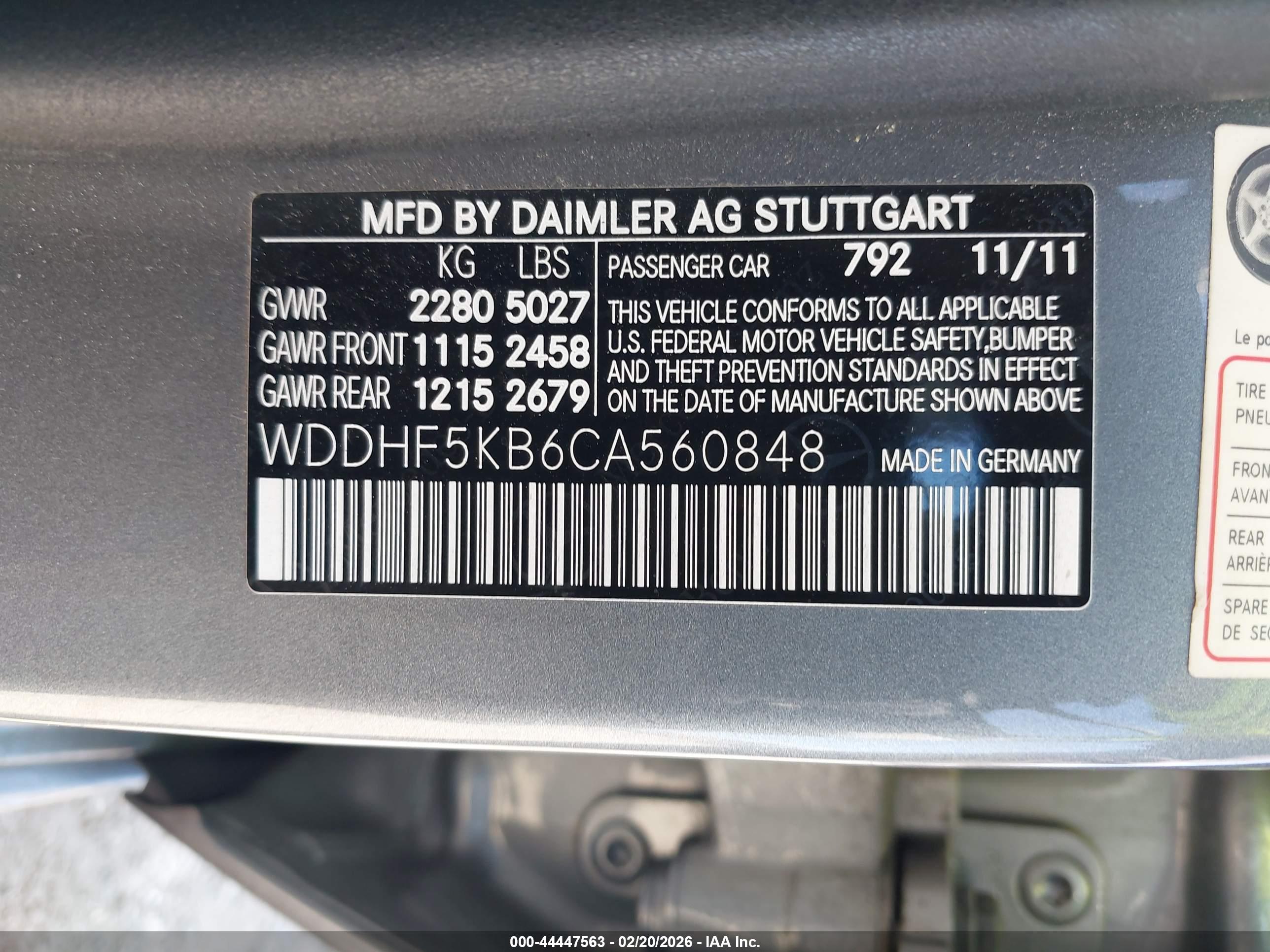 MERCEDES-BENZ E image 9