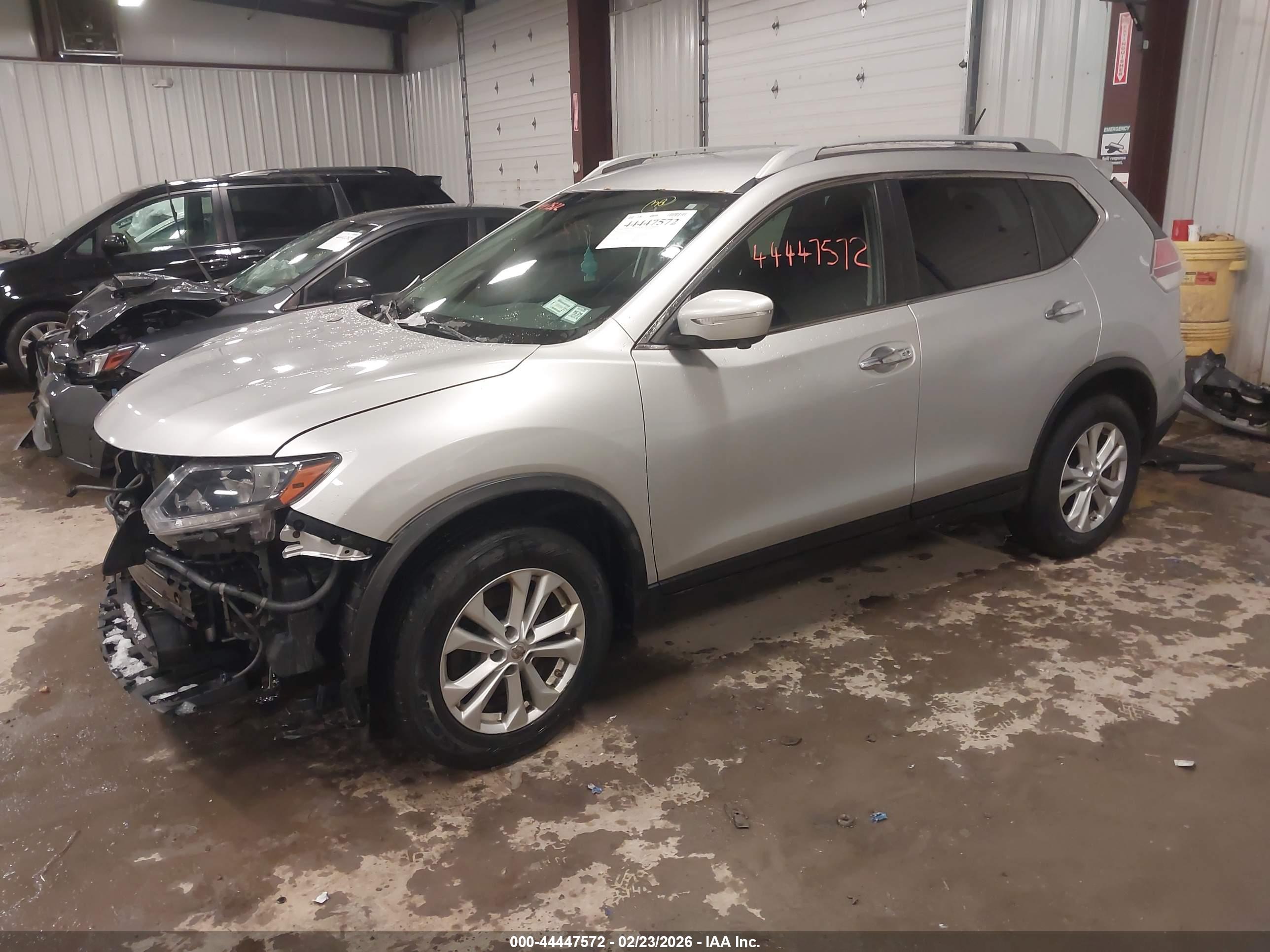 NISSAN ROGUE image 2