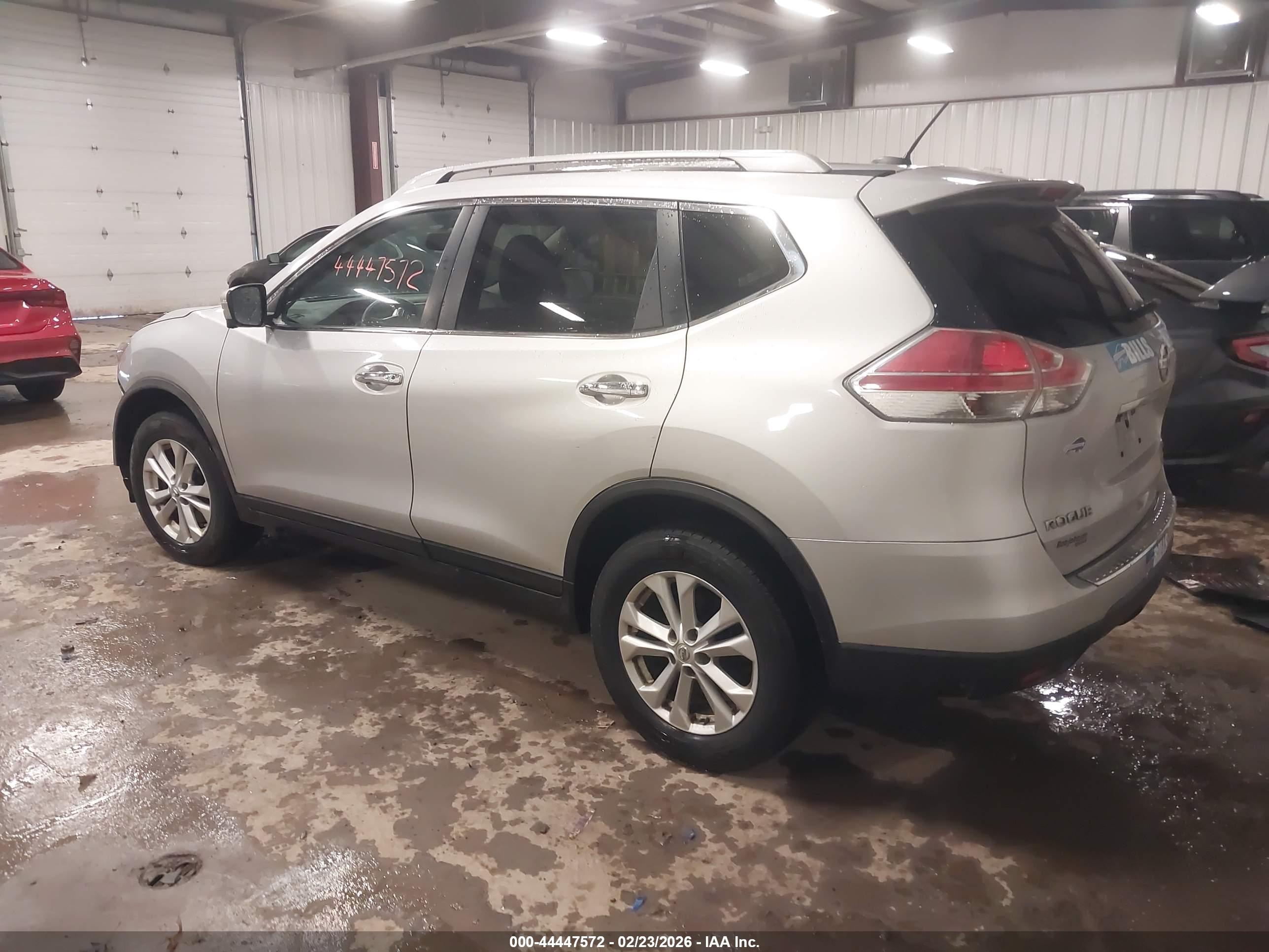 NISSAN ROGUE image 3