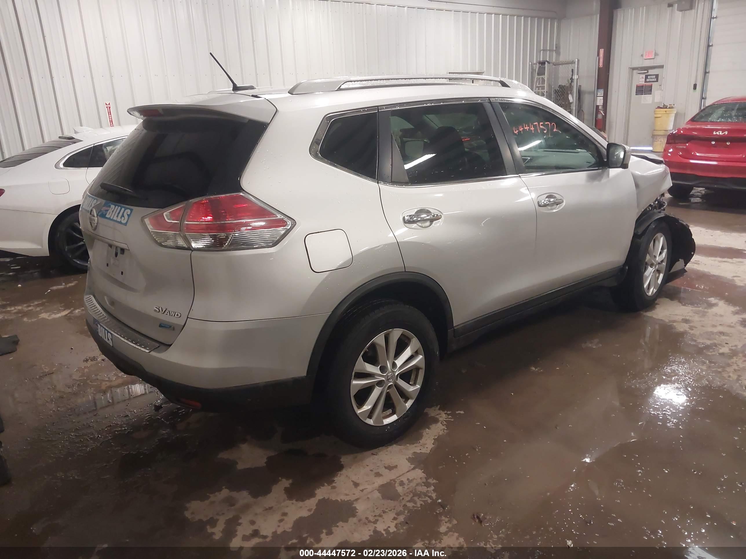 NISSAN ROGUE image 4