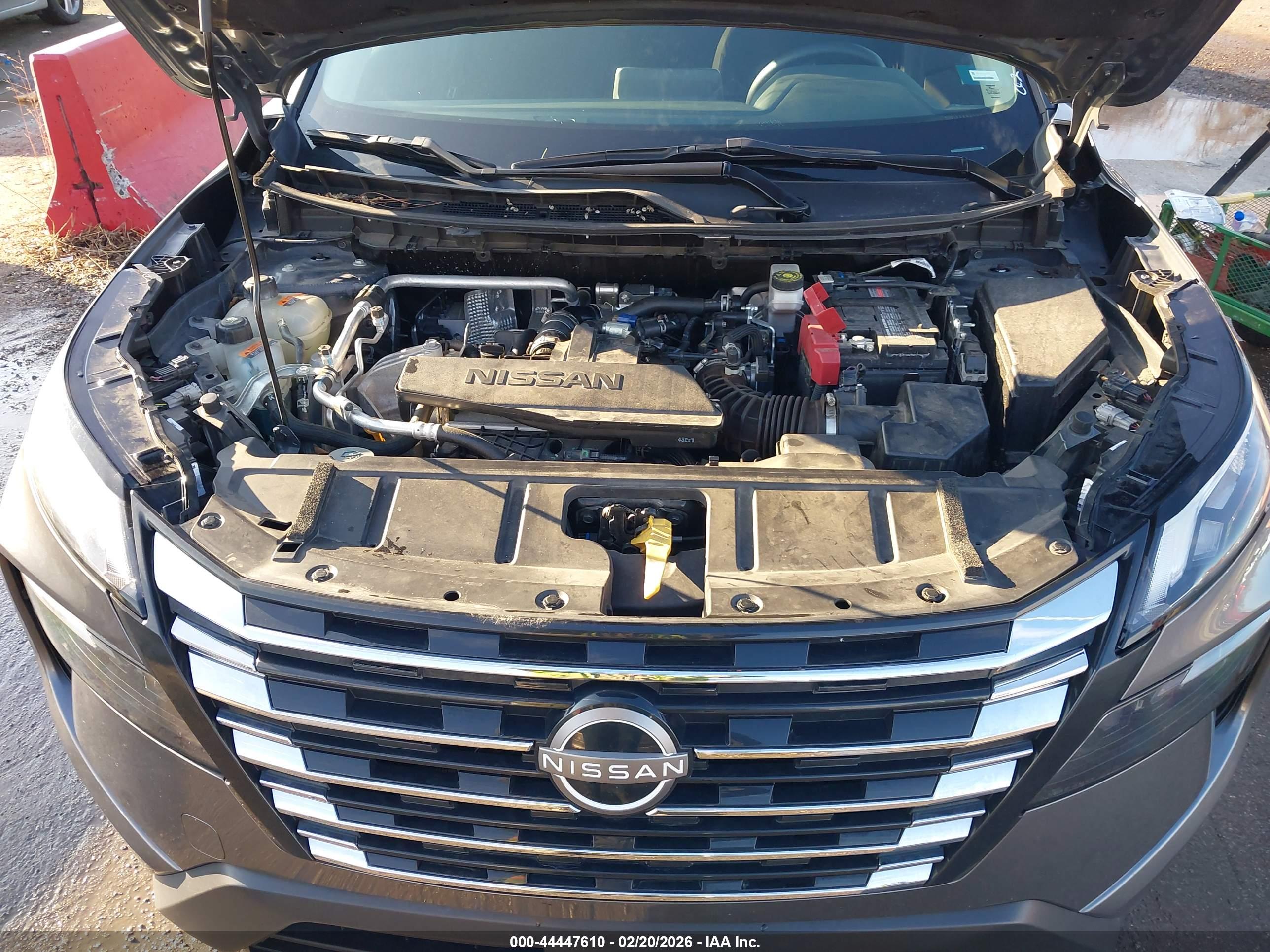 NISSAN ROGUE image 10