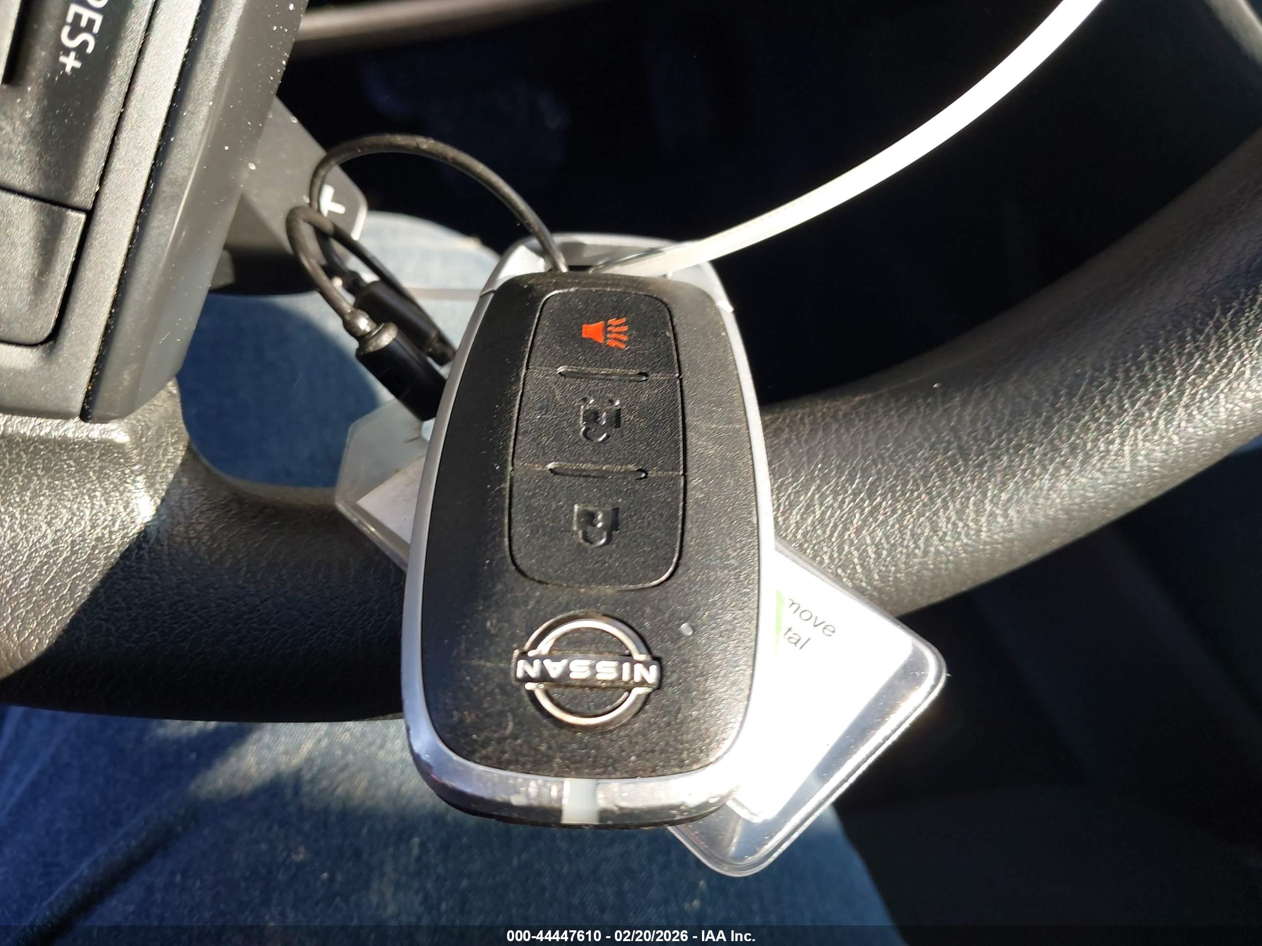 NISSAN ROGUE image 11
