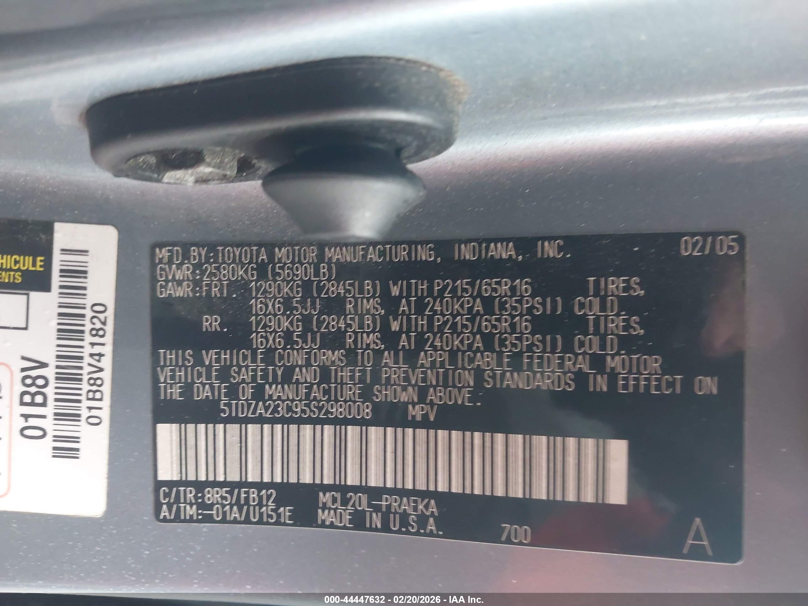 TOYOTA SIENNA image 9