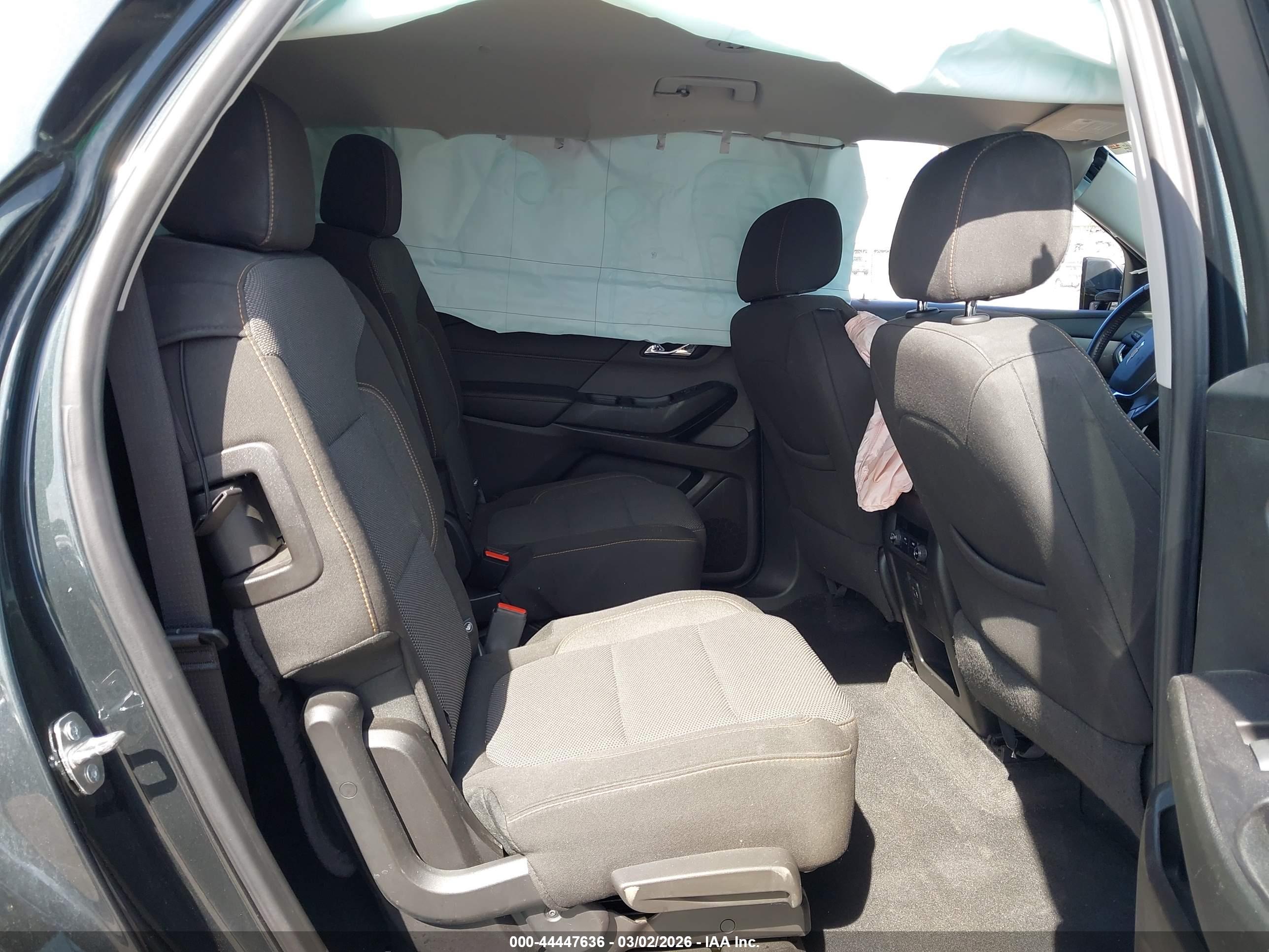 CHEVROLET TRAVERSE image 8