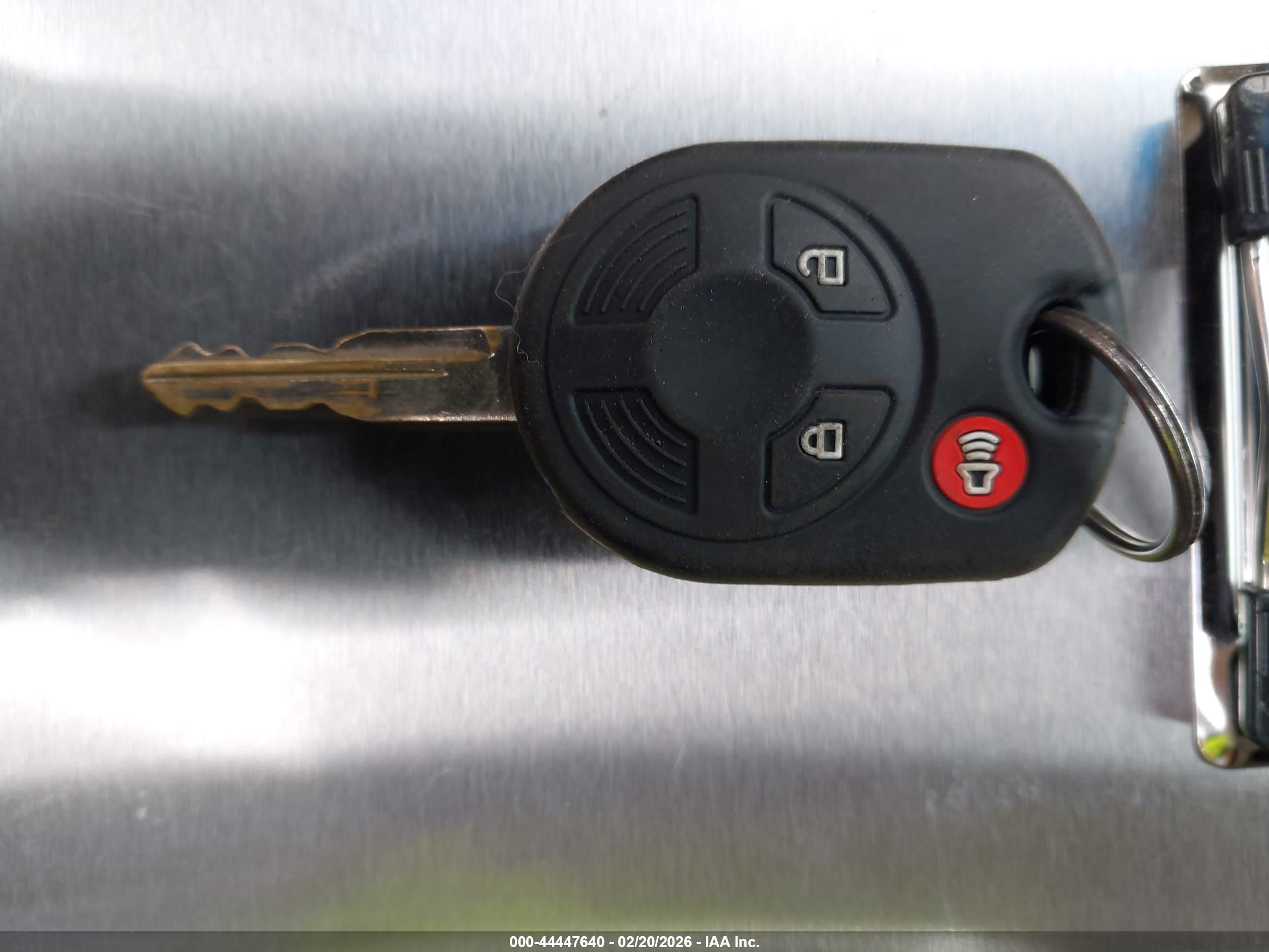 FORD ESCAPE image 11