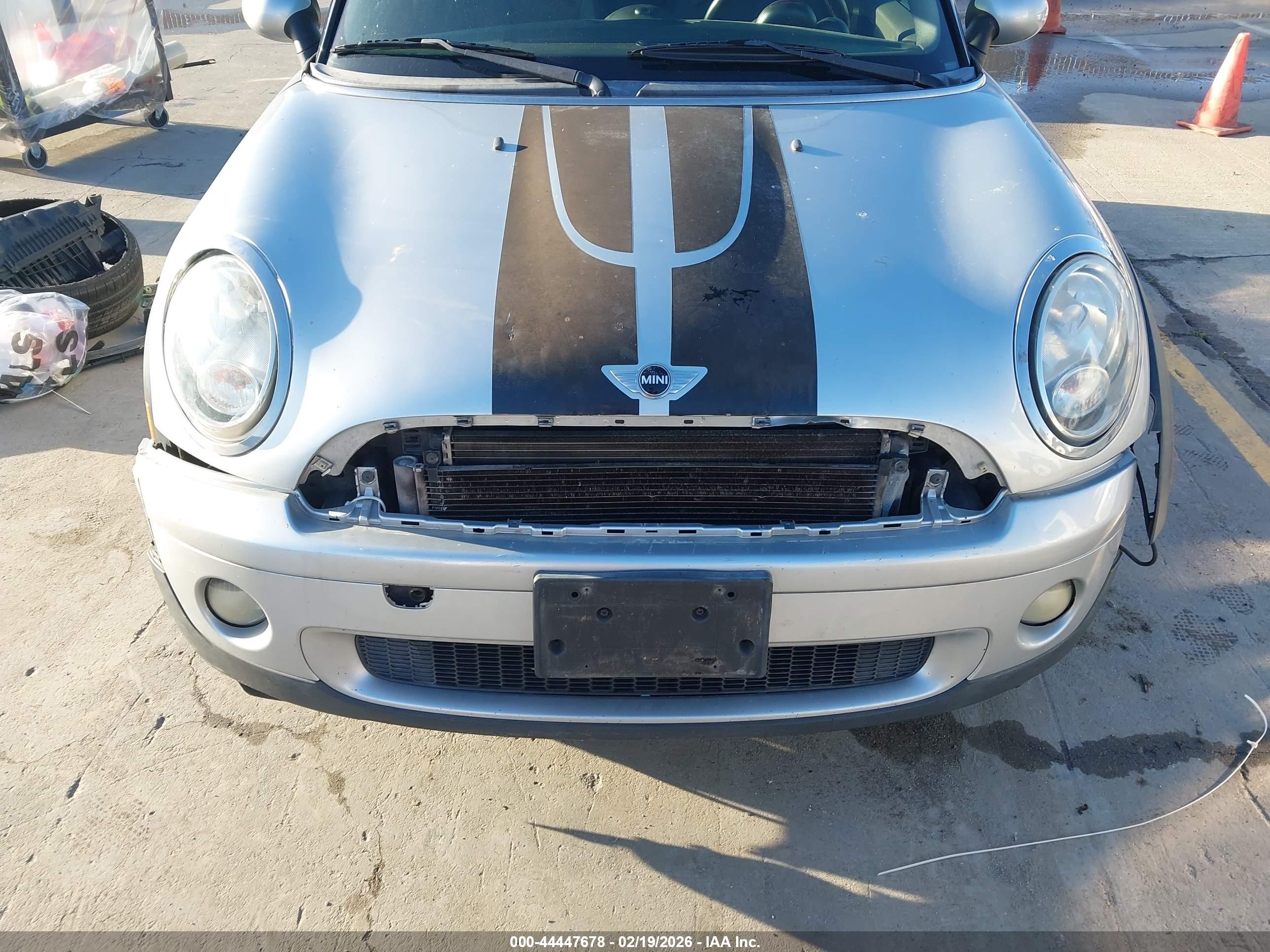 MINI COOPER image 6