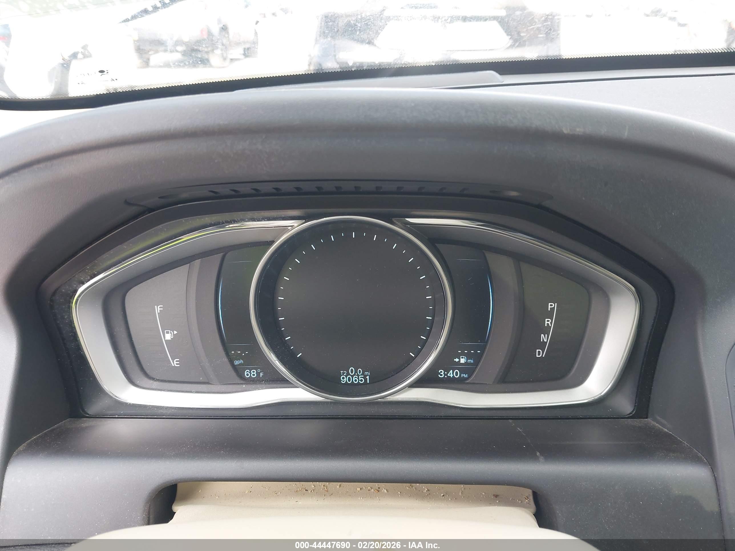 VOLVO XC60 image 7