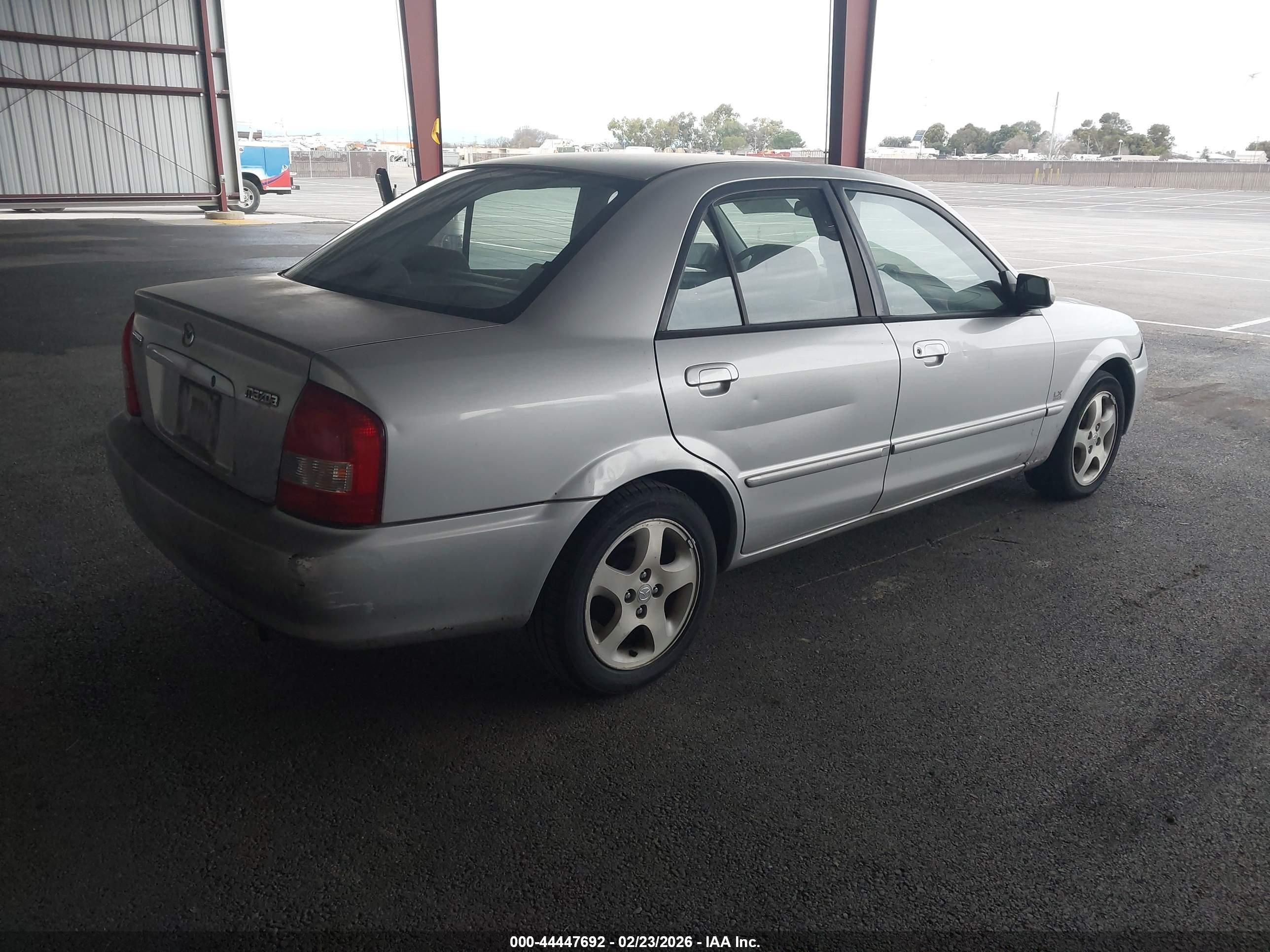 MAZDA PROTEGE image 4