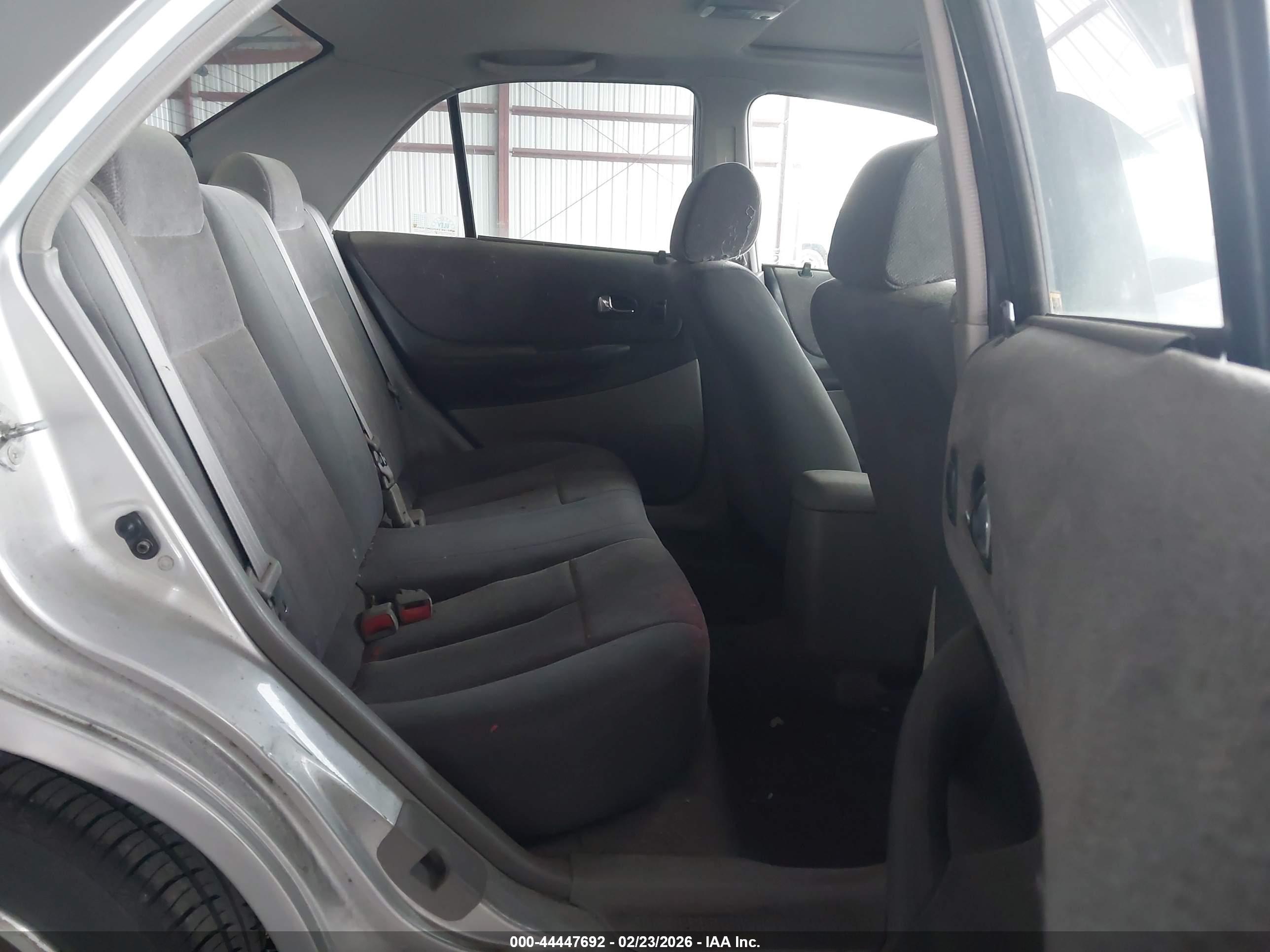 MAZDA PROTEGE image 8