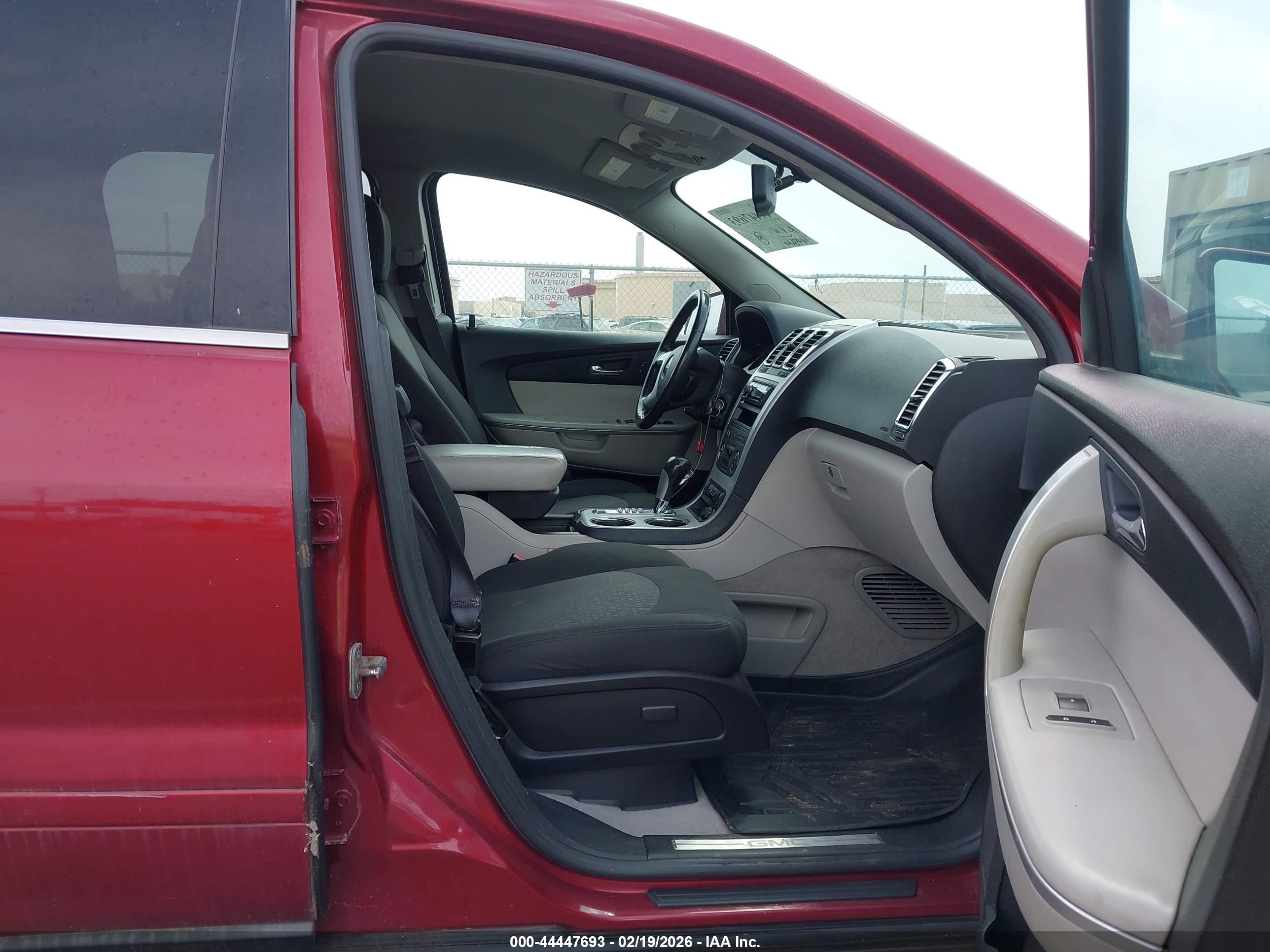 GMC ACADIA image 5