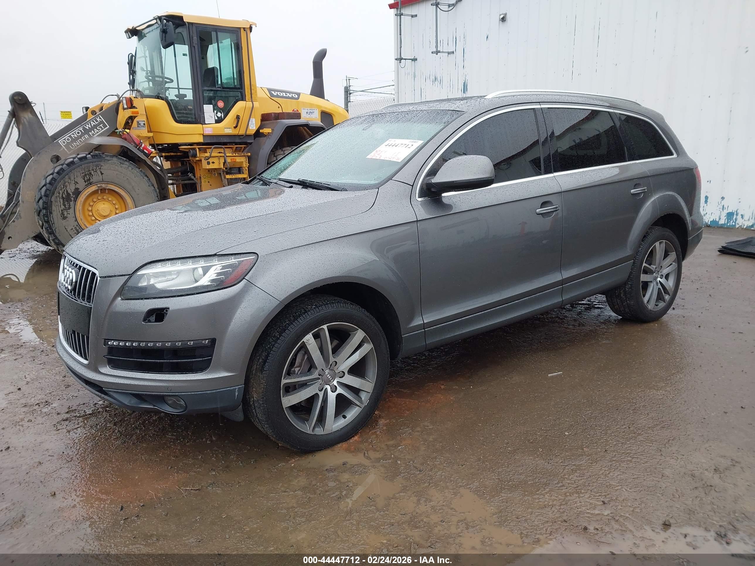AUDI Q7 image 2