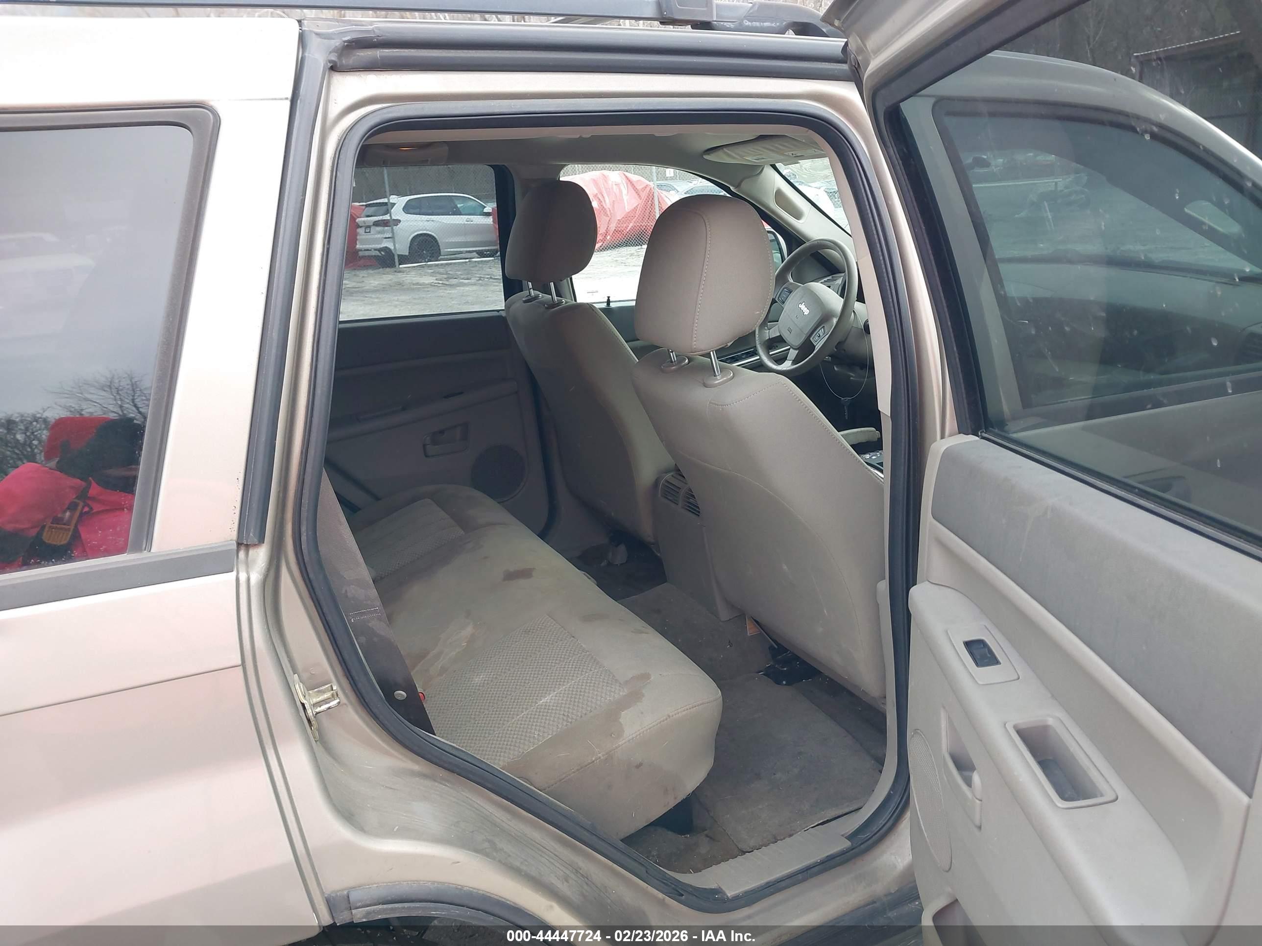 JEEP GRAND image 8