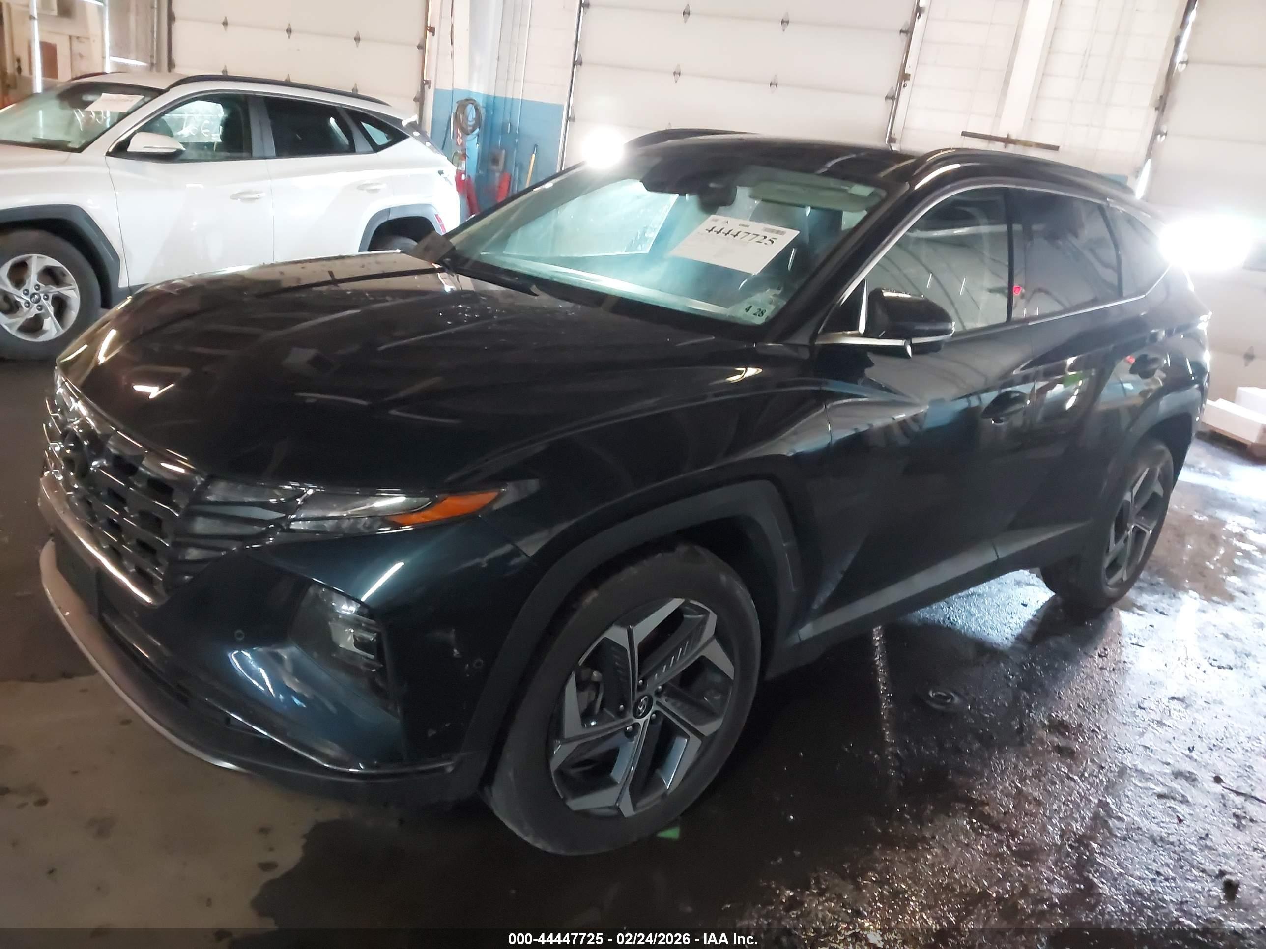 HYUNDAI TUCSON image 2