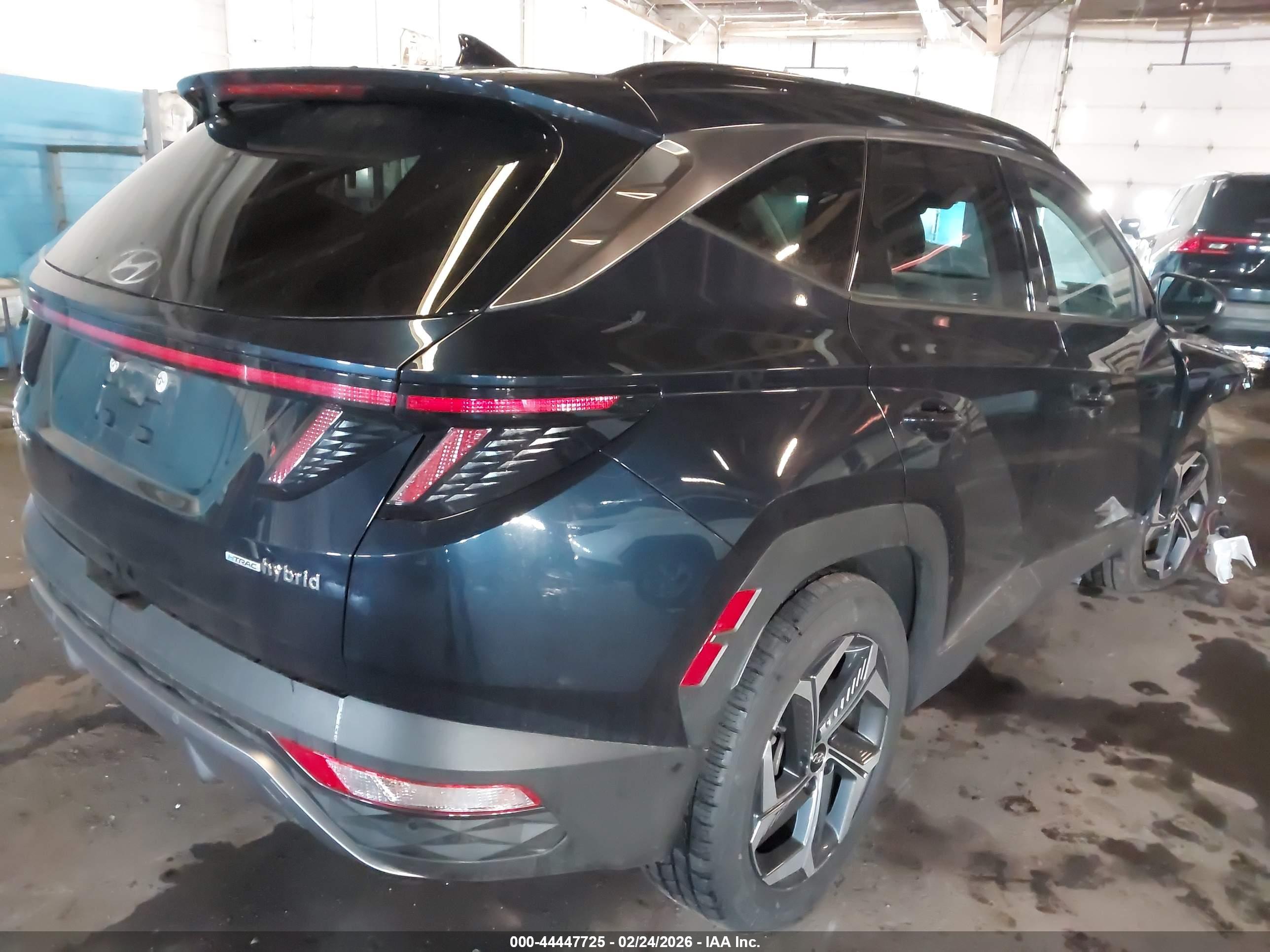 HYUNDAI TUCSON image 4