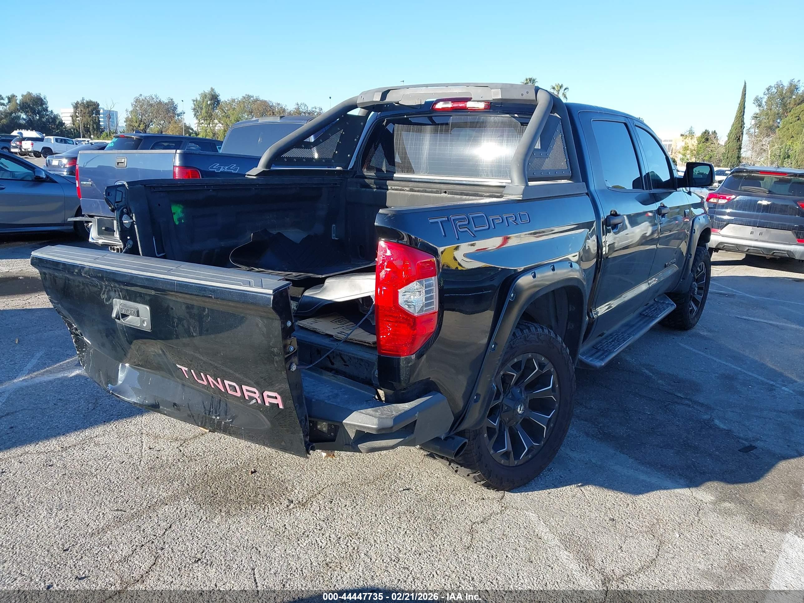 TOYOTA TUNDRA image 4