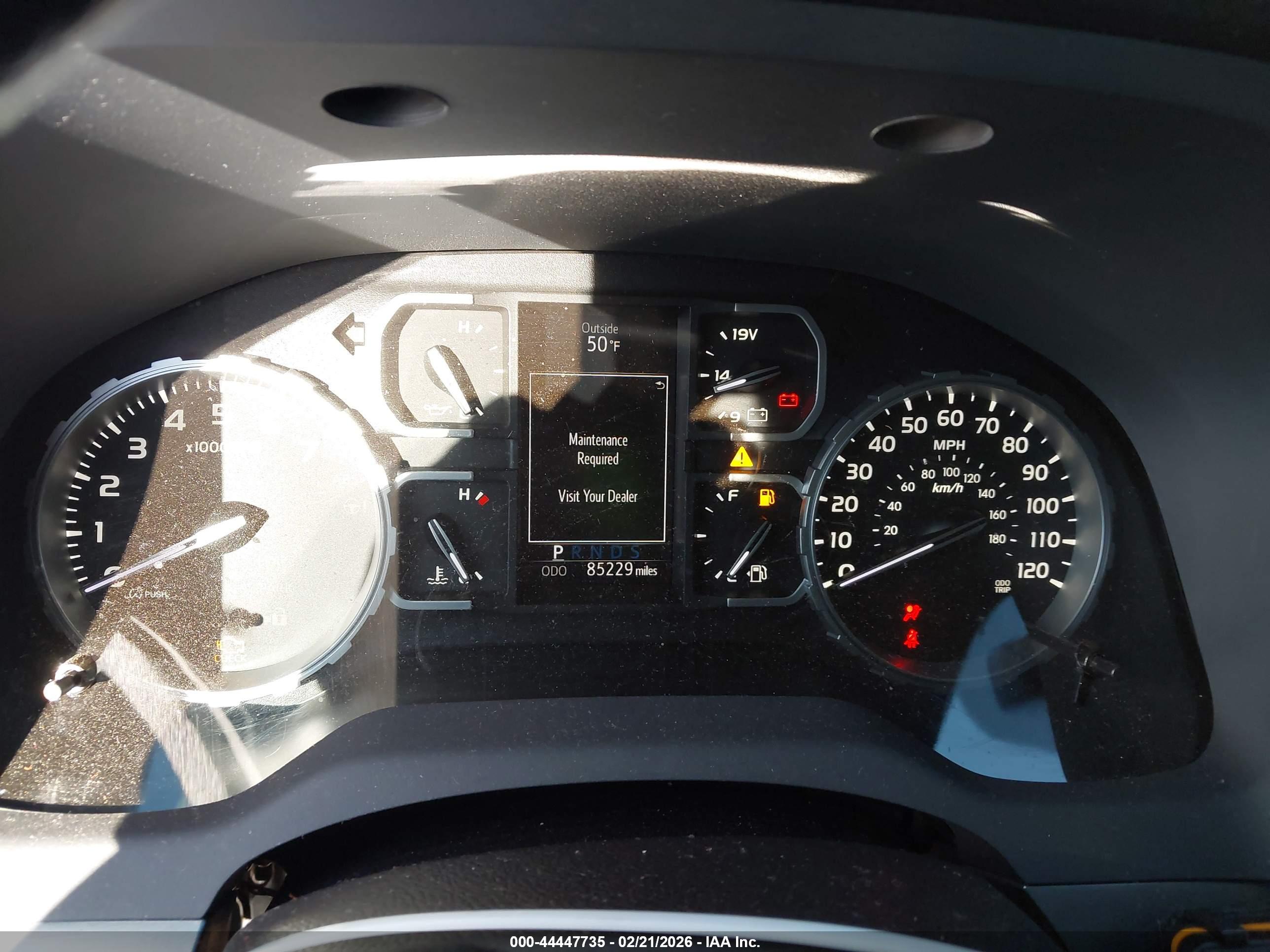 TOYOTA TUNDRA image 7
