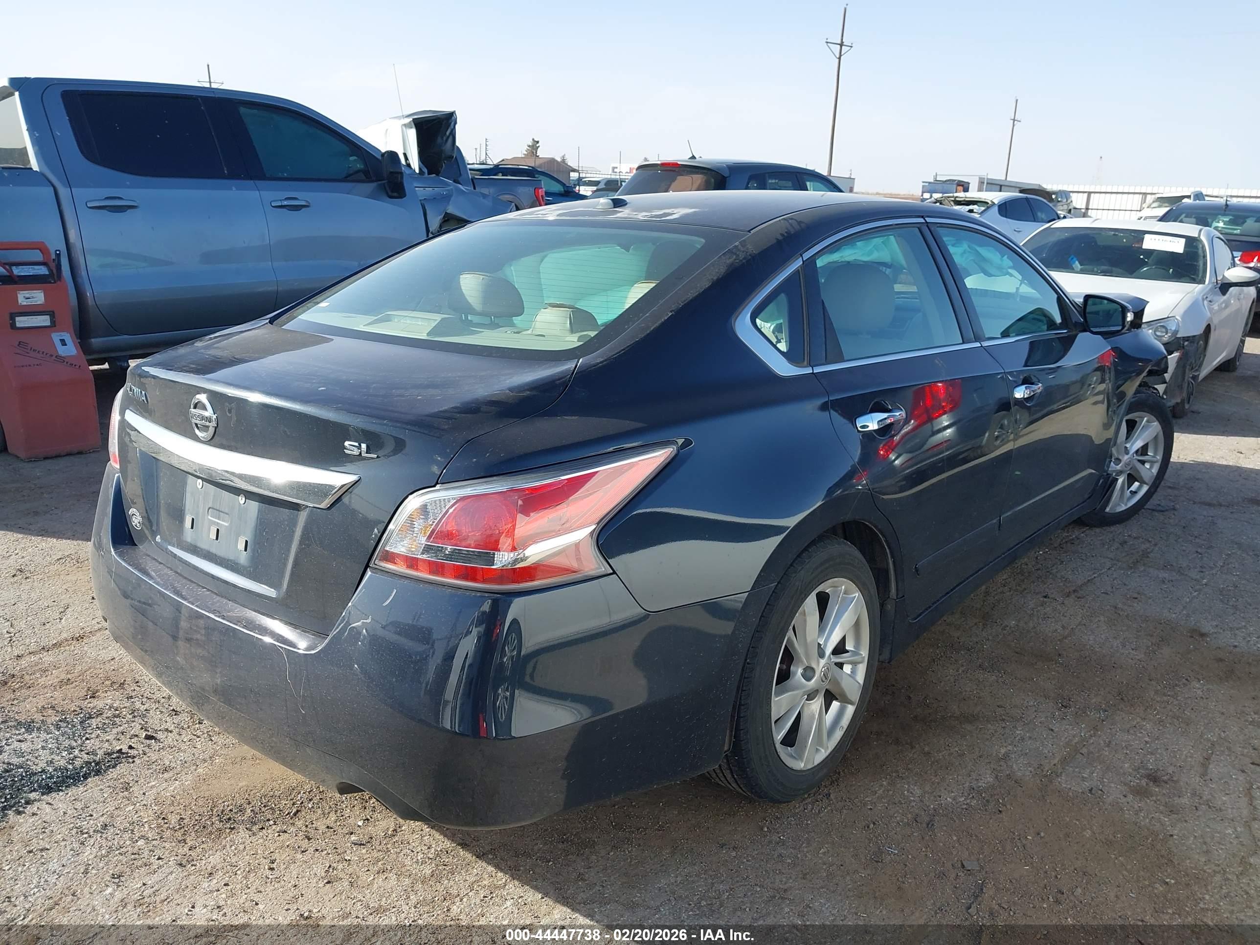 NISSAN ALTIMA image 4