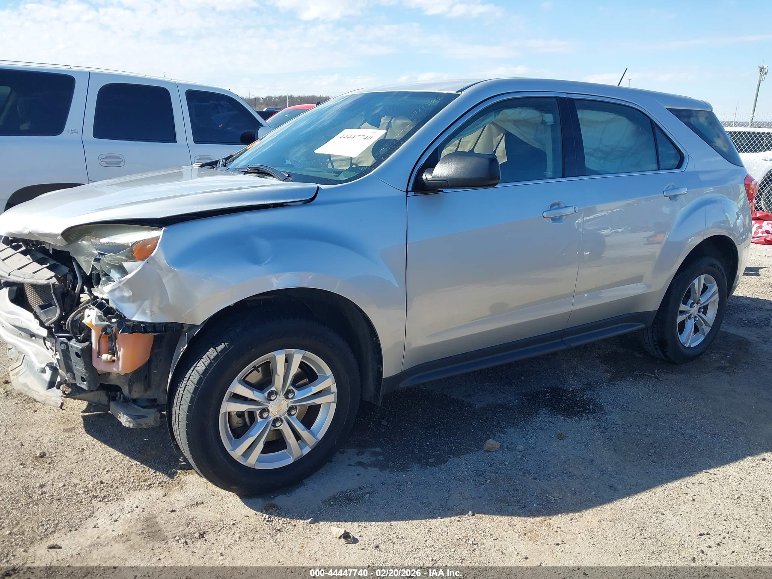 CHEVROLET EQUINOX image 2