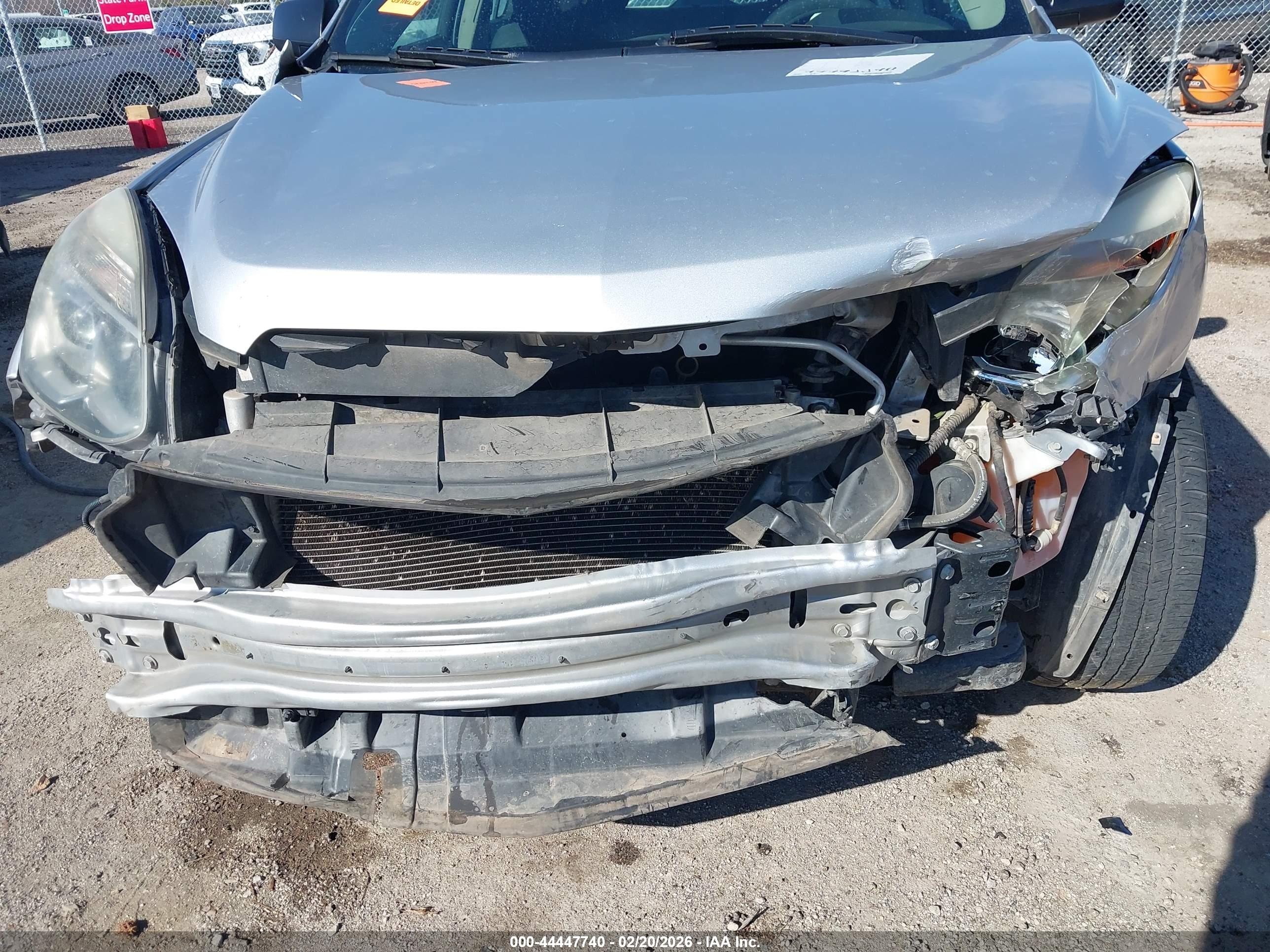 CHEVROLET EQUINOX image 6