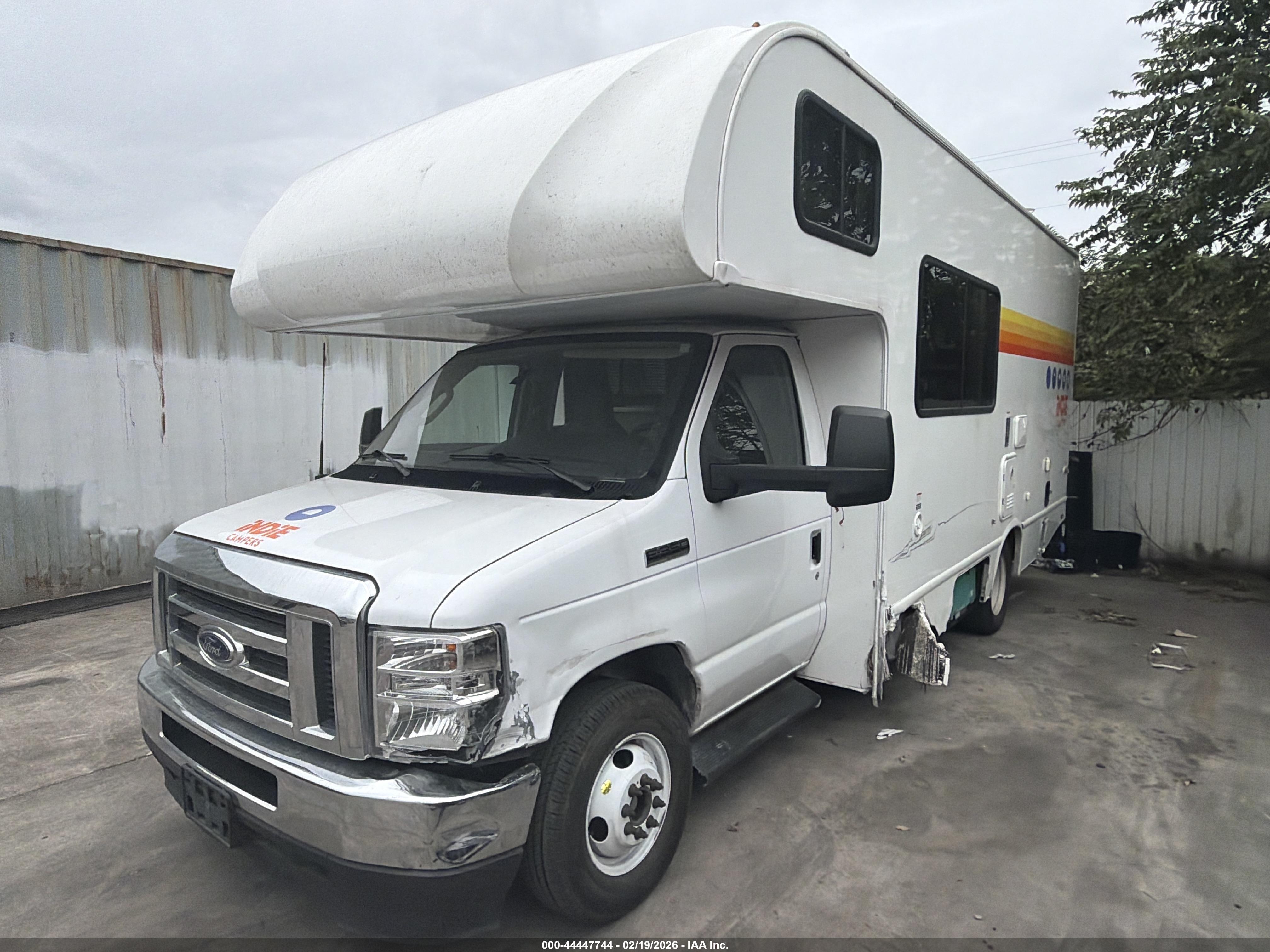 FORD E-350 image 2