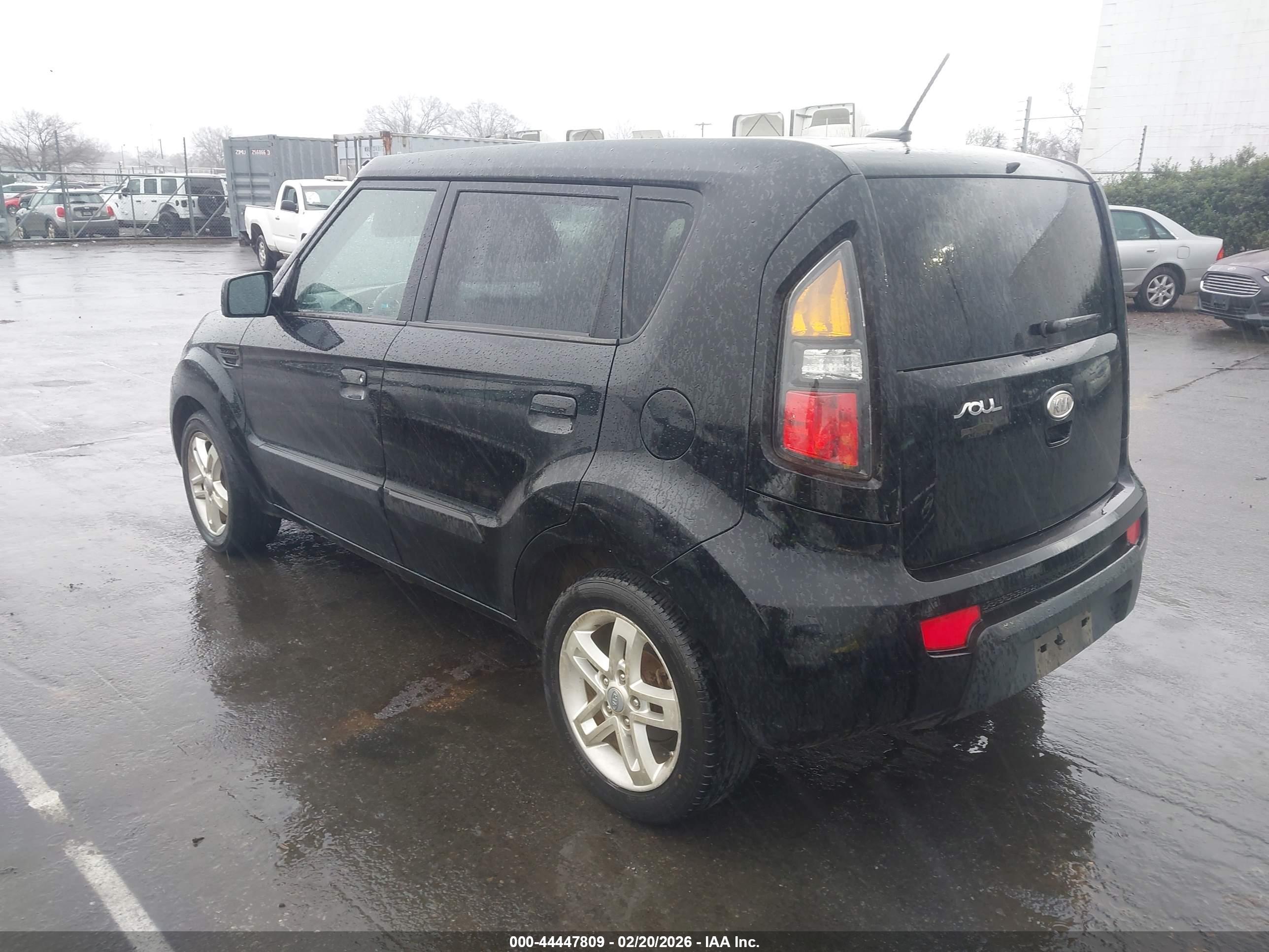 KIA SOUL image 3