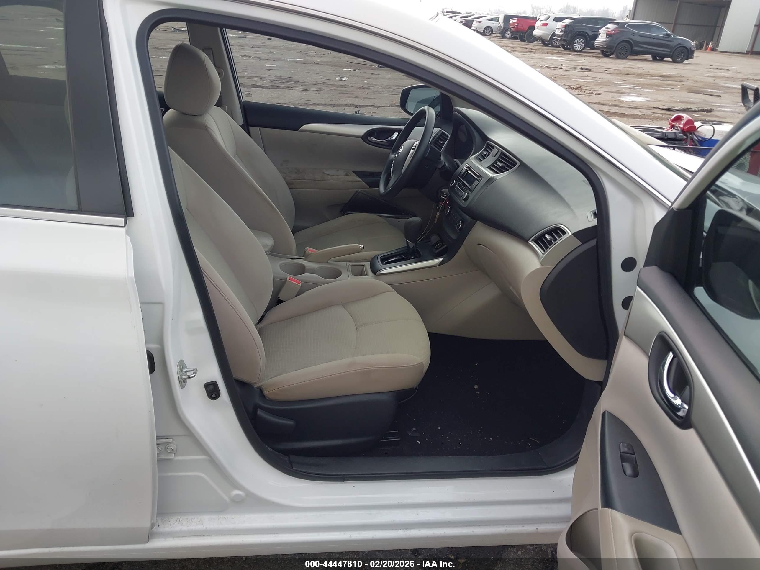NISSAN SENTRA image 5