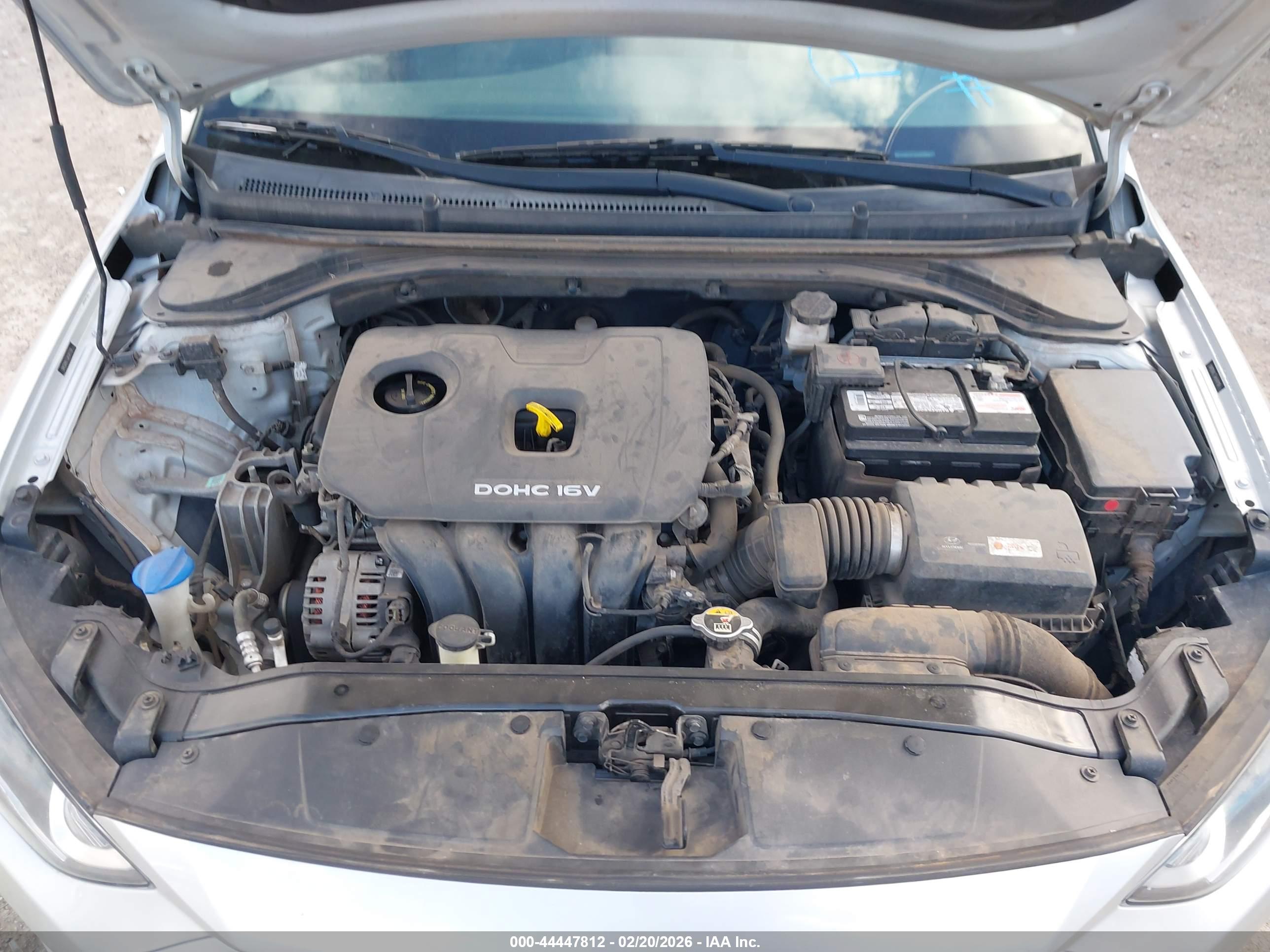 HYUNDAI ELANTRA image 10
