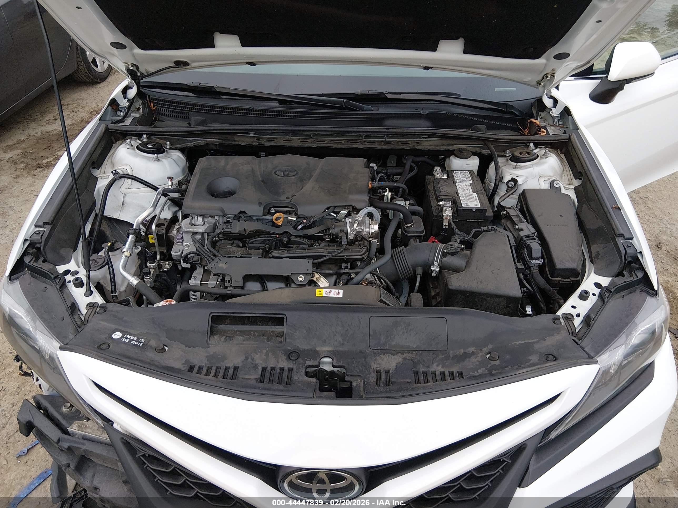 TOYOTA CAMRY image 10