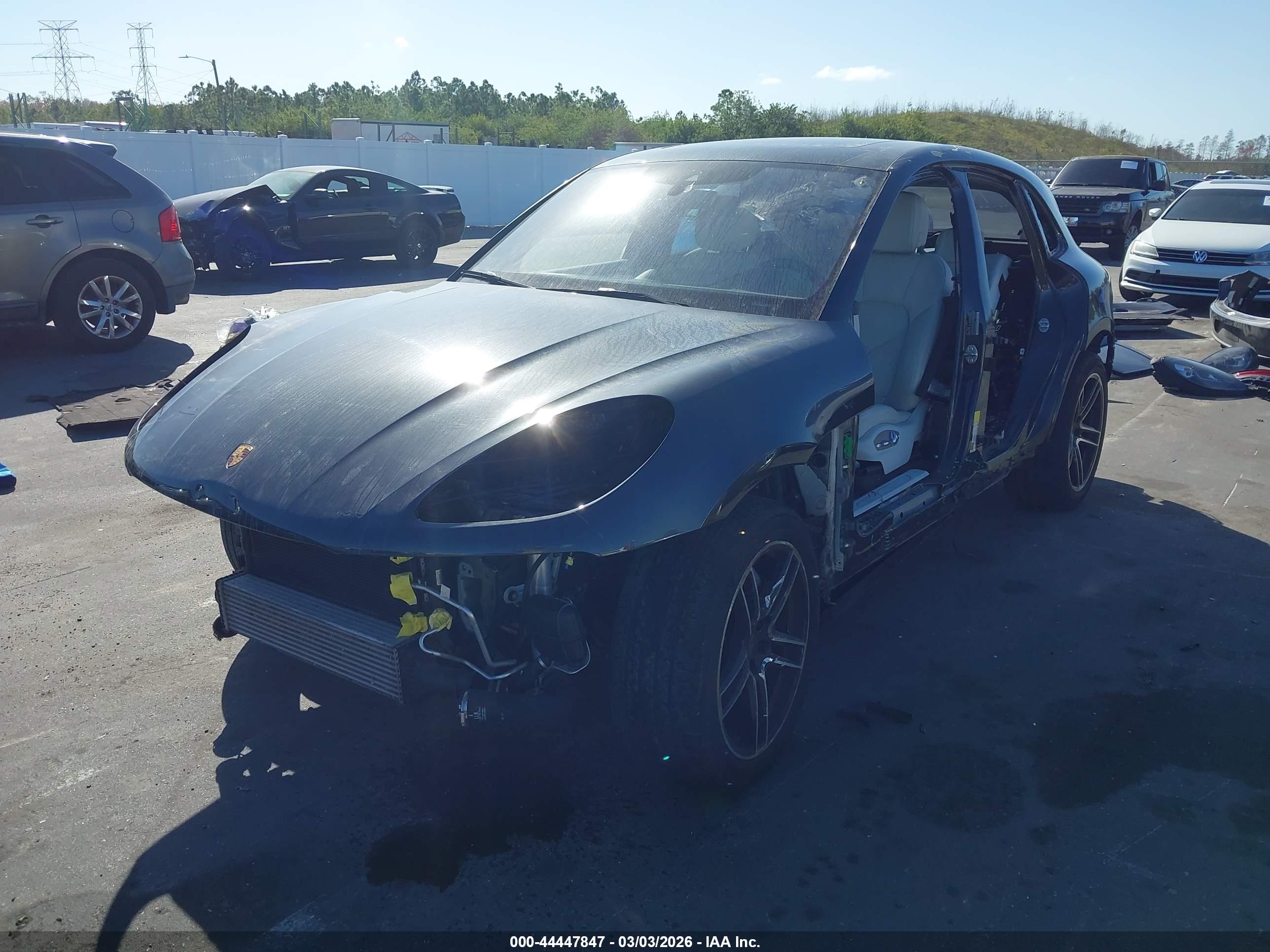 PORSCHE MACAN image 6
