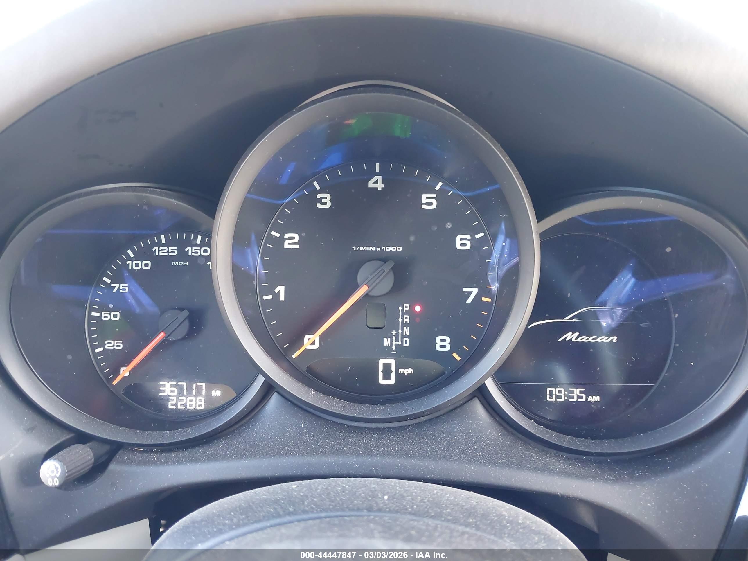 PORSCHE MACAN image 7