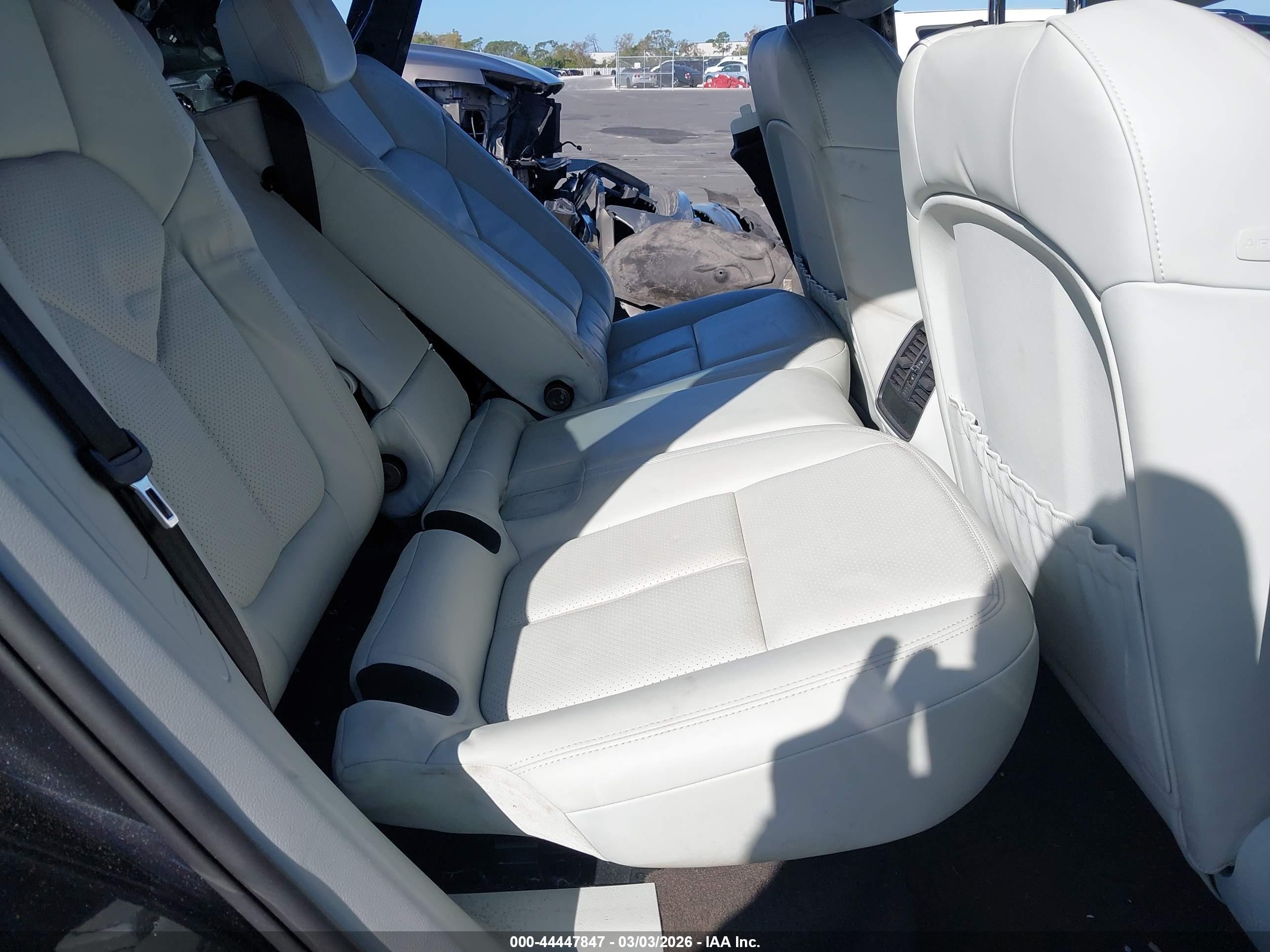 PORSCHE MACAN image 8