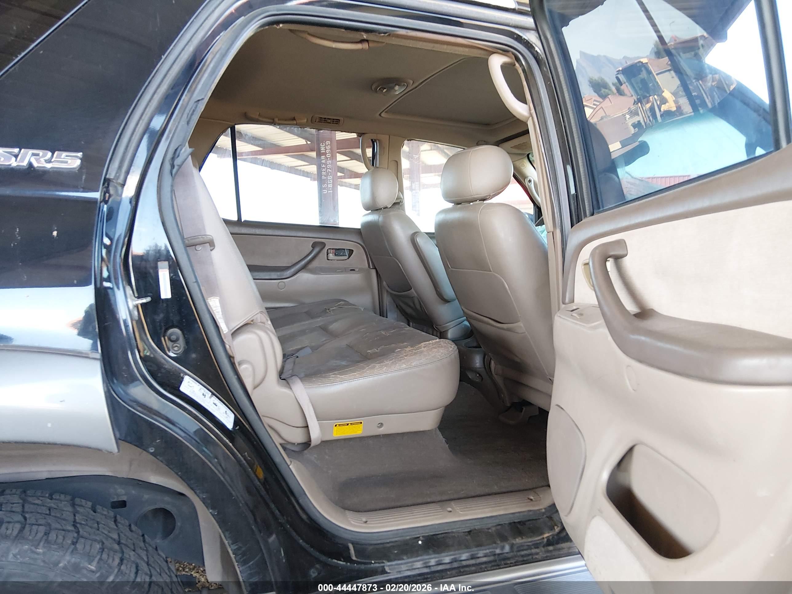 TOYOTA SEQUOIA image 8